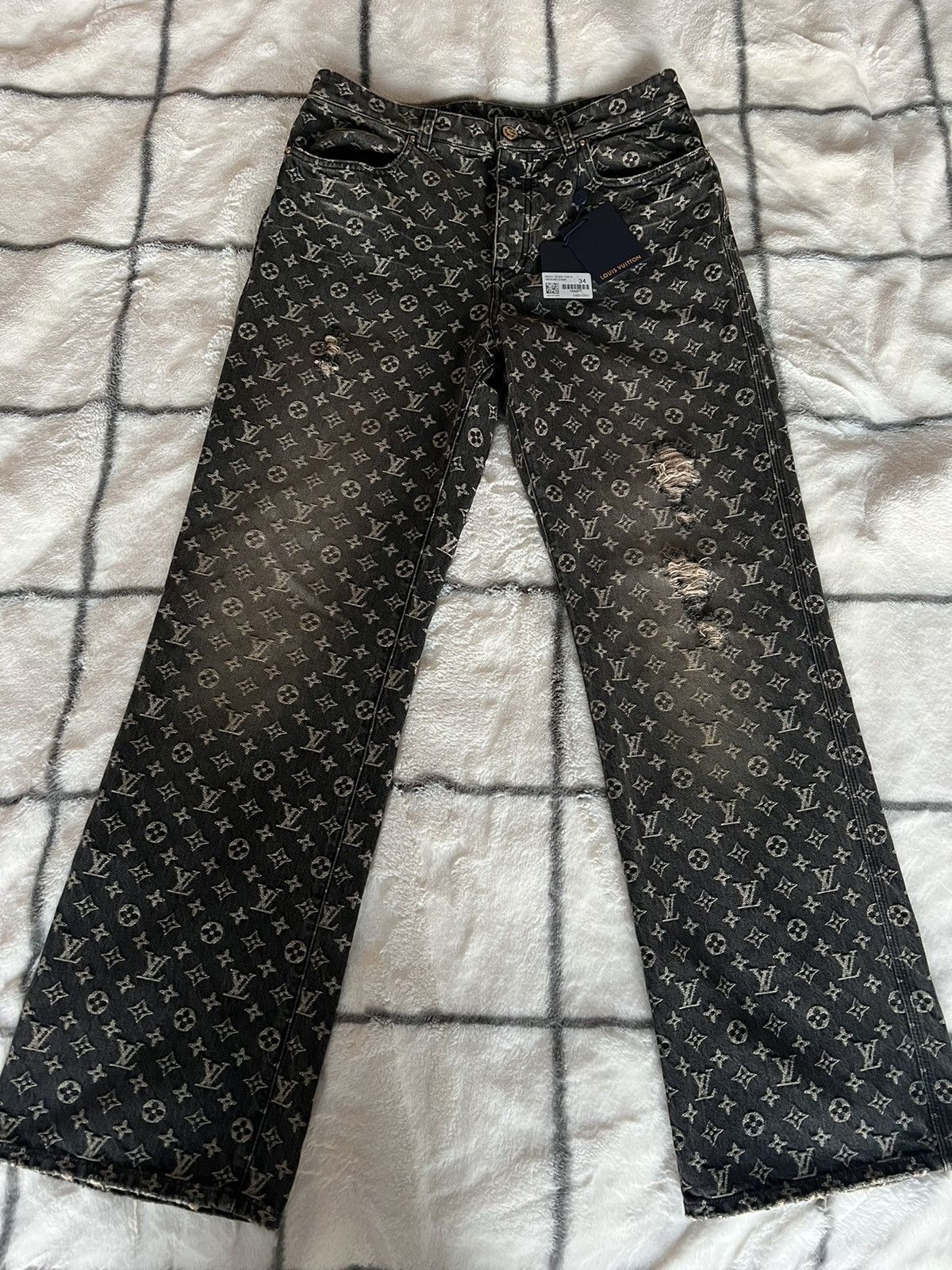 Louis Vuitton FW 22 Distressed Louis Vuitton Baggy Denim Louis Vuitton FW 22 Distressed Louis Vuitton Baggy Denim