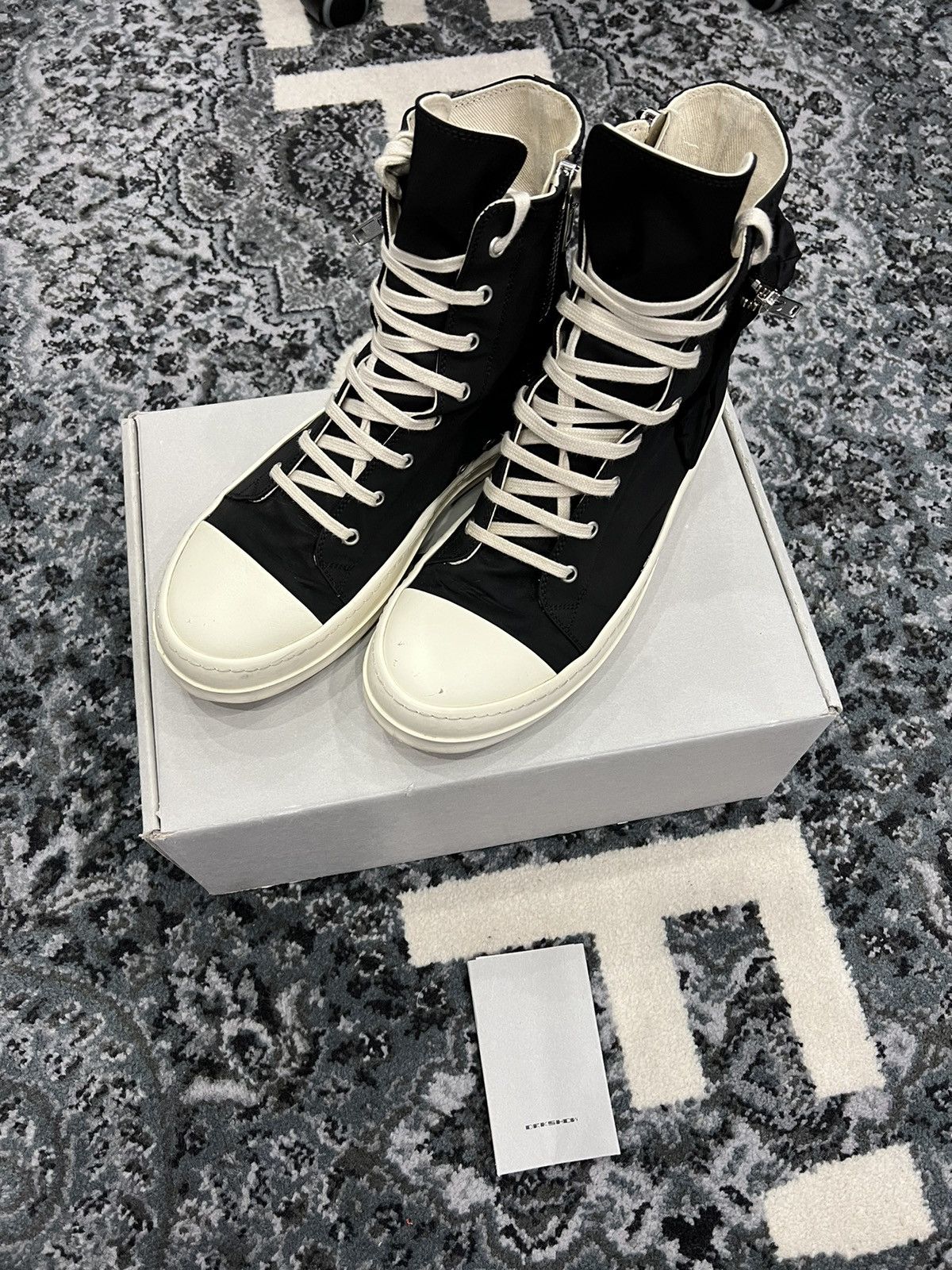 Drkshdw Nylon Cargo Ramones l Black/Milk