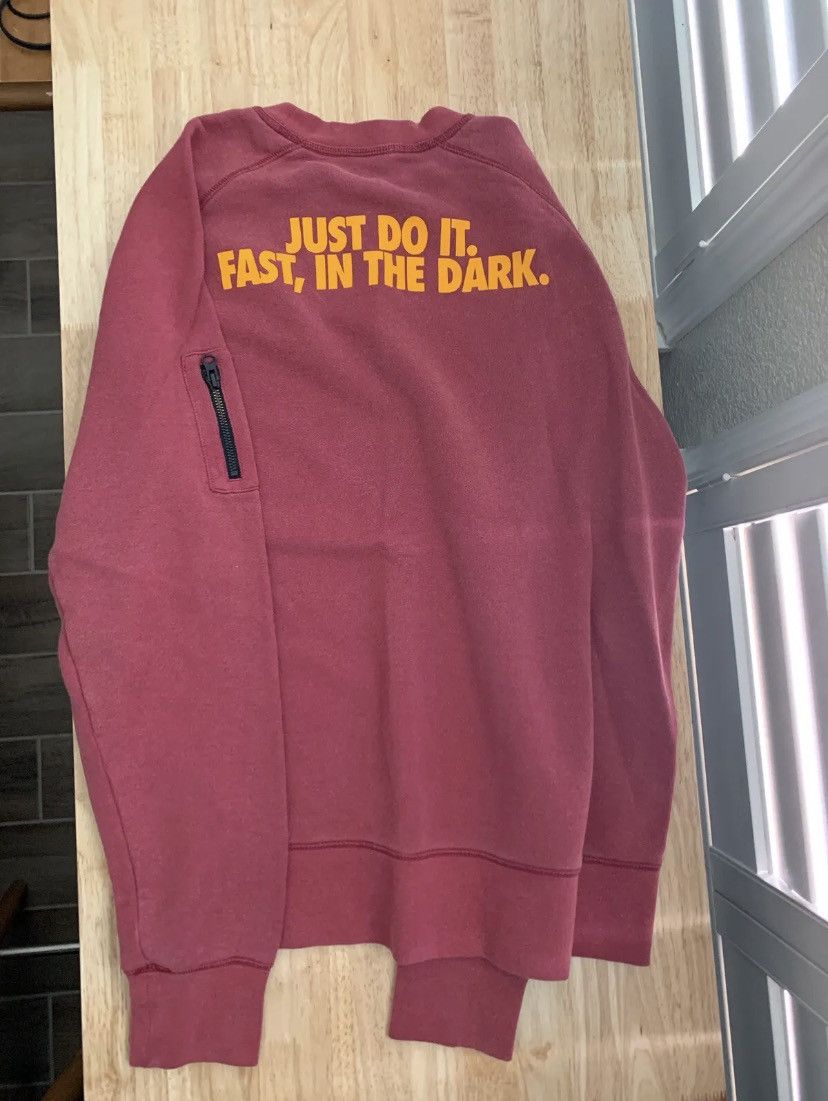 Nike Vintage Nike crewneck sweater Size US L / EU 52-54 / 3 - 2 Thumbnail