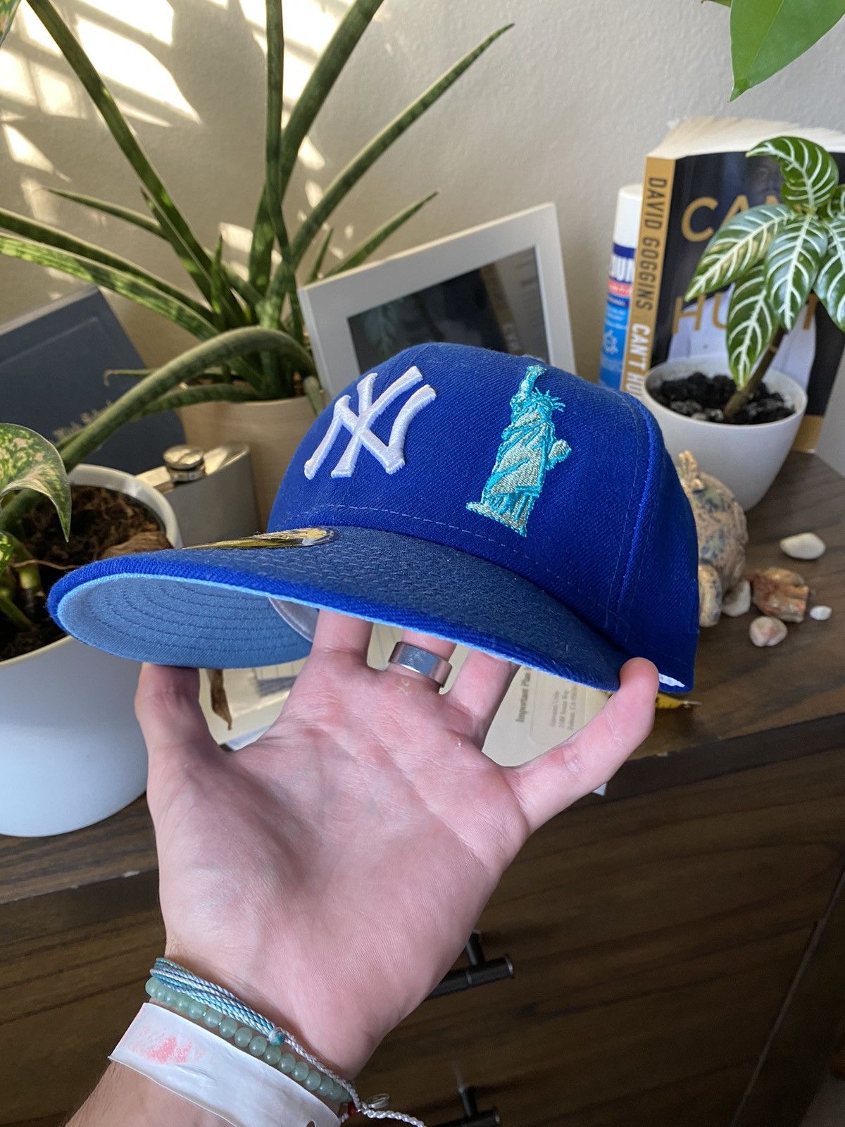 New Era Sz 7 - NY Yankees Fitted Hat Size ONE SIZE - 1 Thumbnail