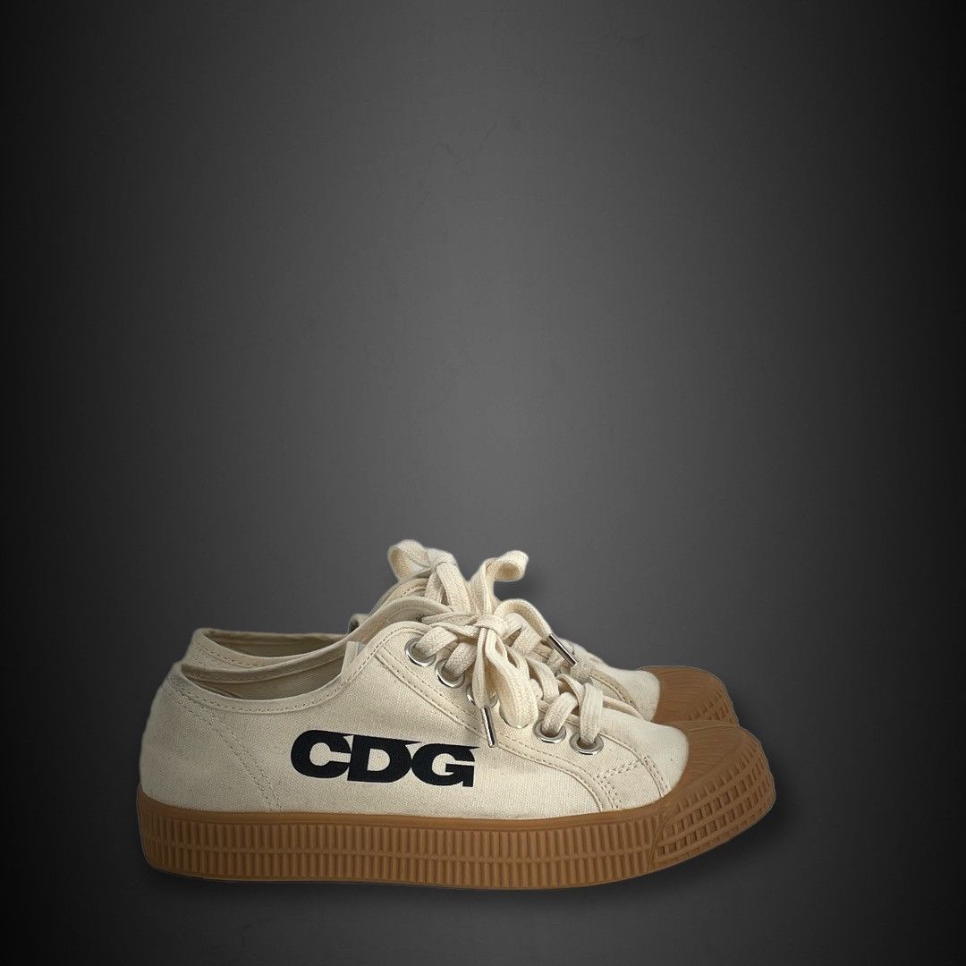 Comme des Garcons Star Master - CDG - Canvas and Gum Sole Sneakers Size US 7 / IT 37 - 2 Thumbnail