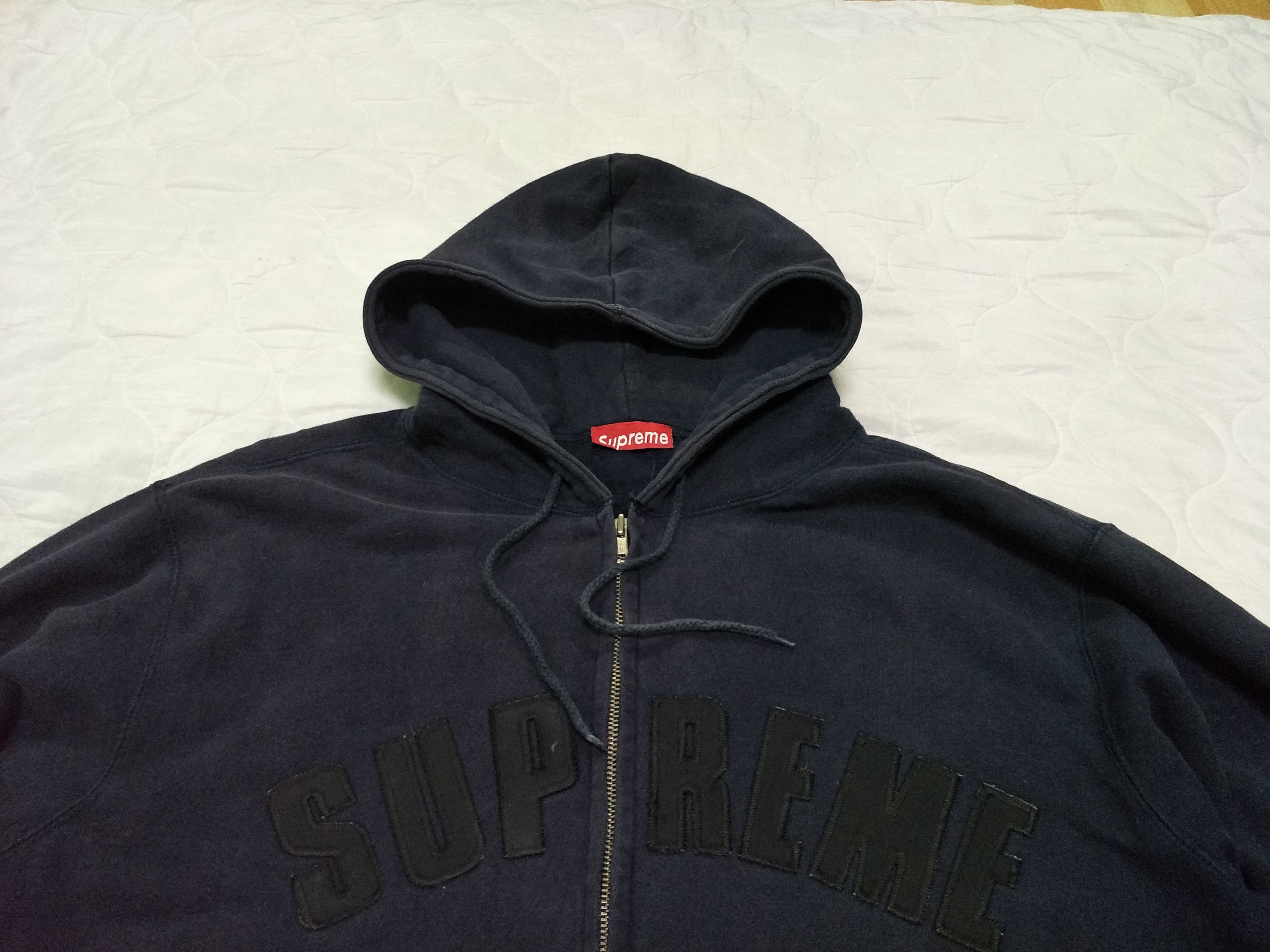 Supreme Vintage SUPREME Arc Logo Hoodies Made In Usa Distressed Size US L / EU 52-54 / 3 - 11 Thumbnail