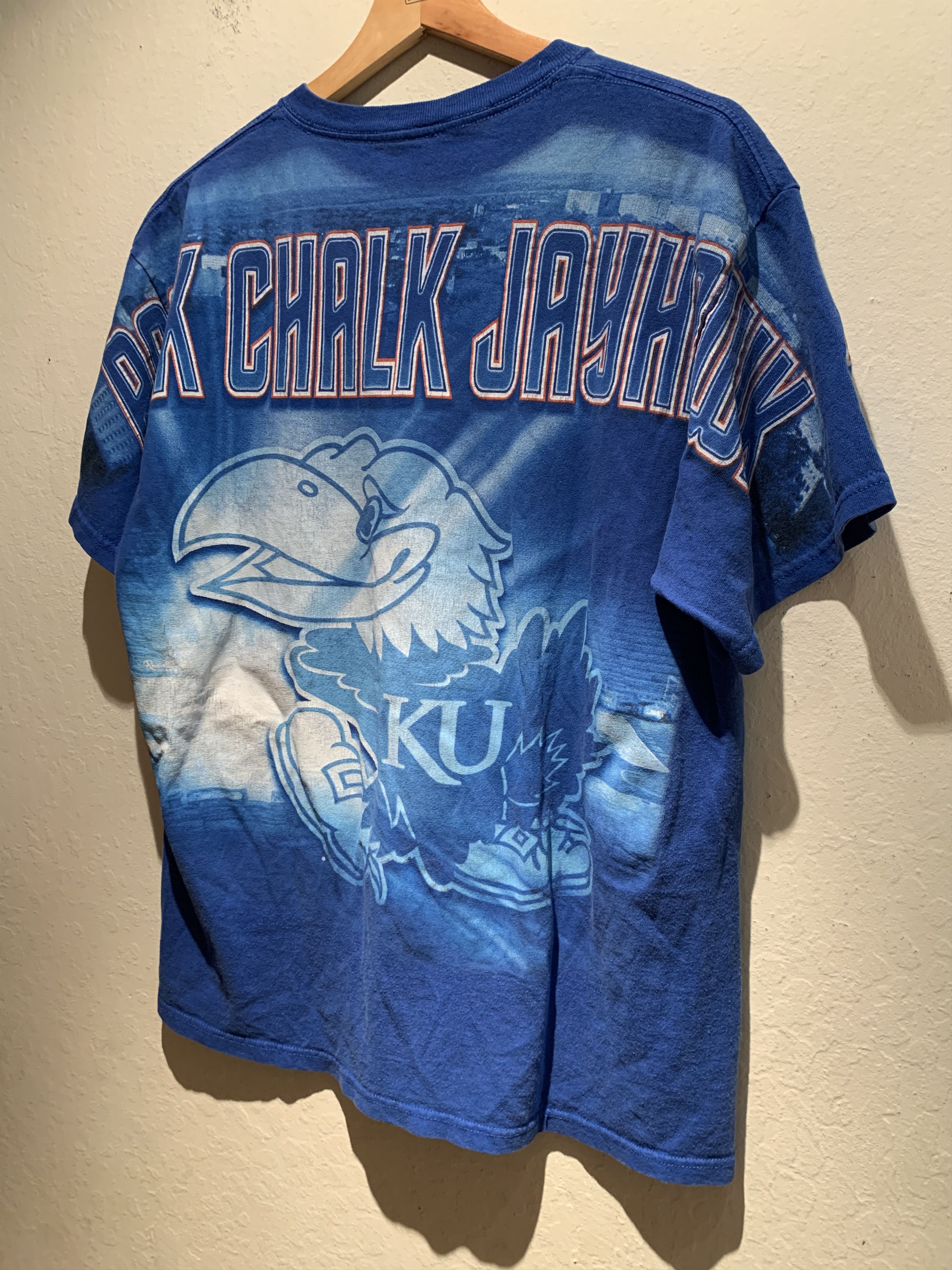 Vintage *RARE* Vintage Kansas KU Jayhawks All-Over Print T-Shirt Size US L / EU 52-54 / 3 - 2 Thumbnail