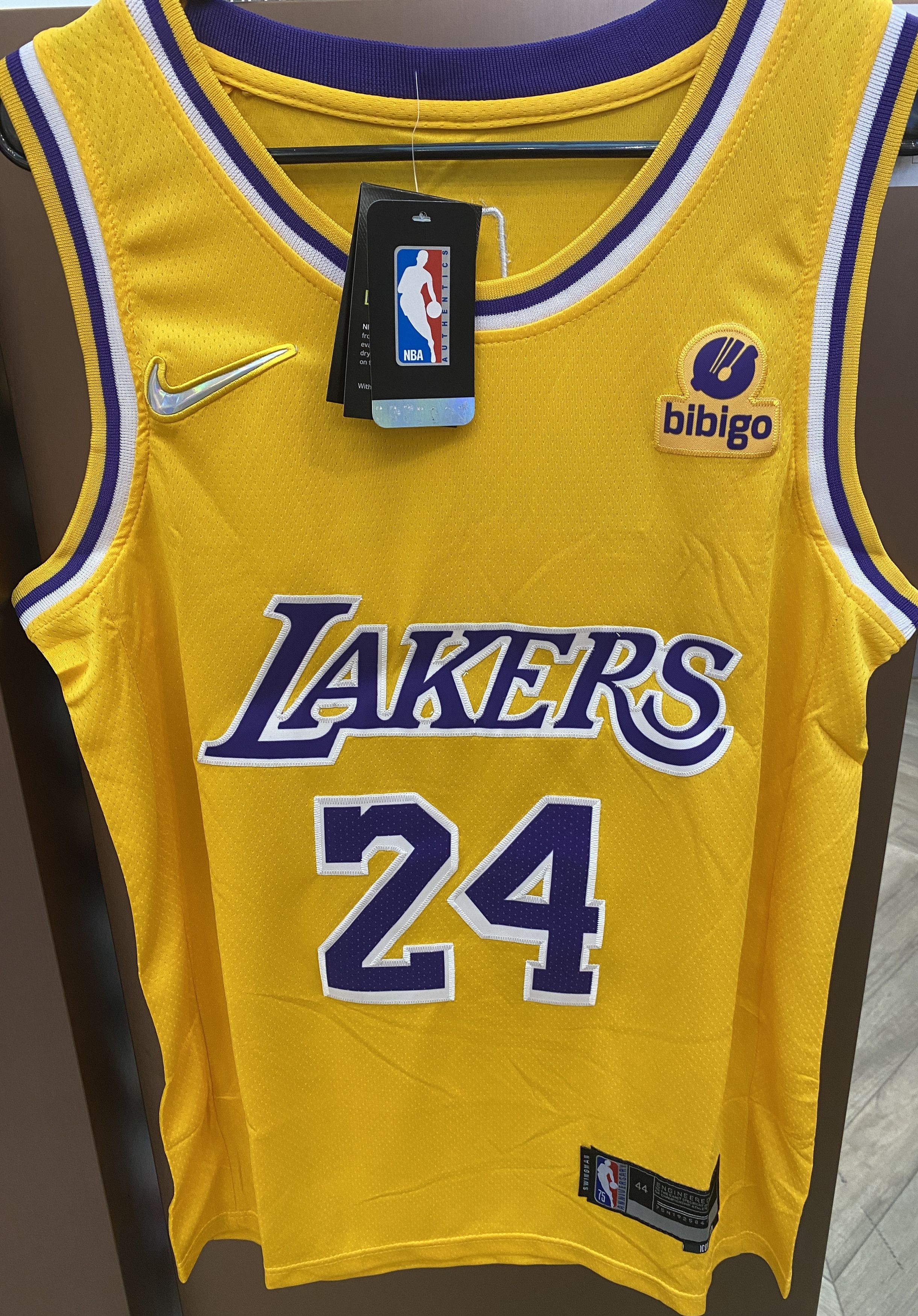 Nike Los Angeles Lakers Kobe Bryant 24 Nike Los Angeles