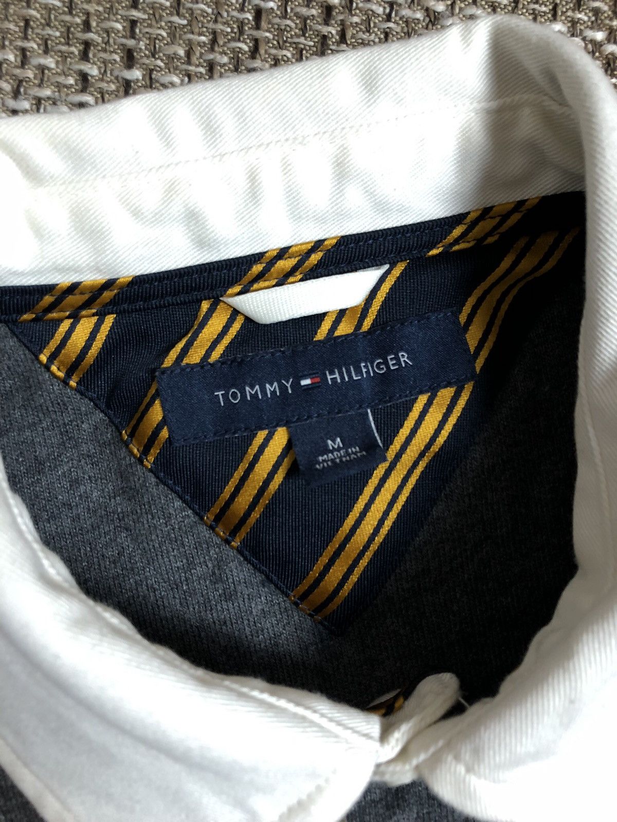 Tommy Hilfiger Tommy Hilfiger NYC Rugby Shirt Vintage Size US M / EU 48-50 / 2 - 3 Thumbnail