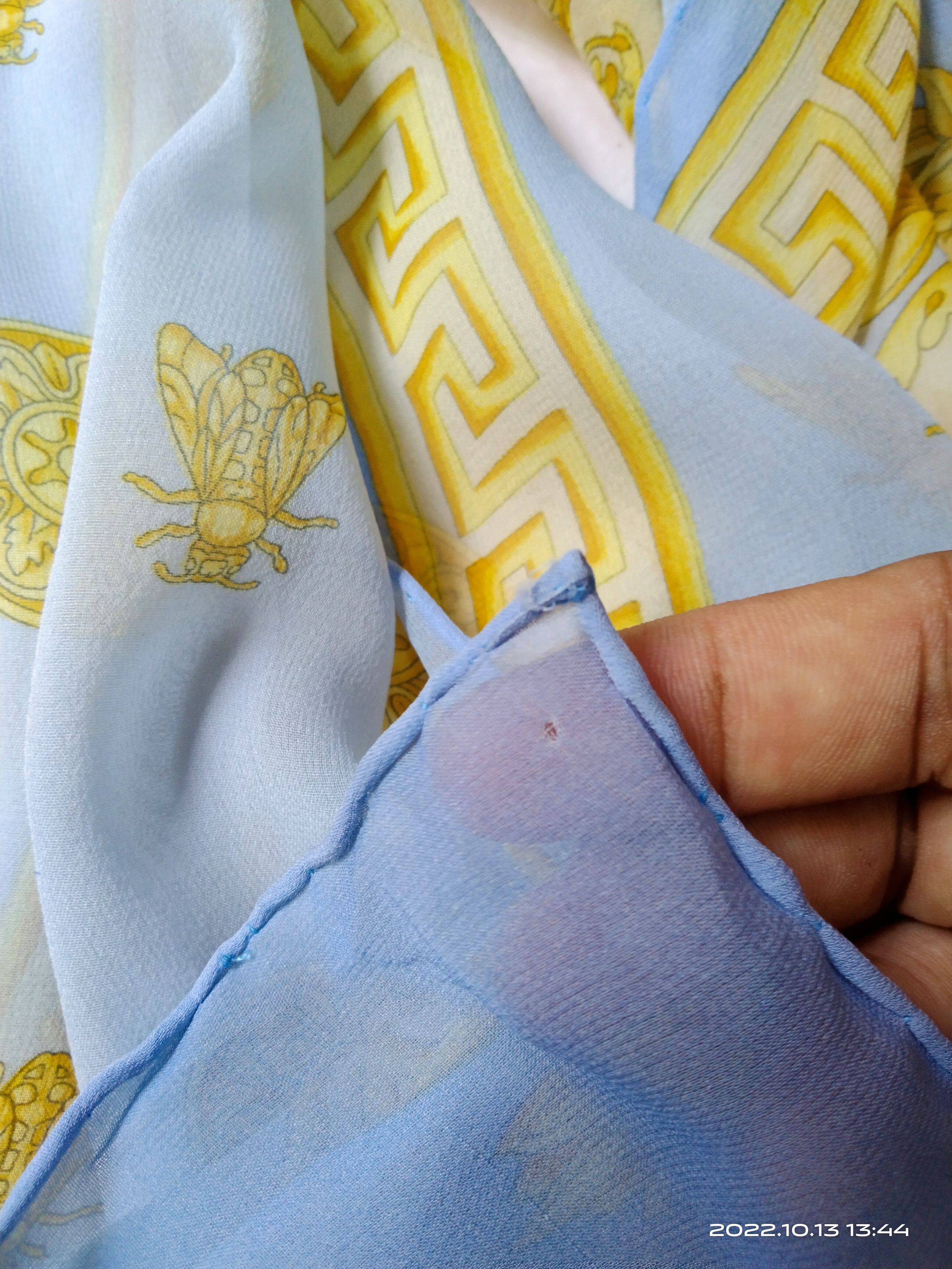 Versace VERSACE SILK MEDUSA MOTIF Size ONE SIZE - 7 Thumbnail