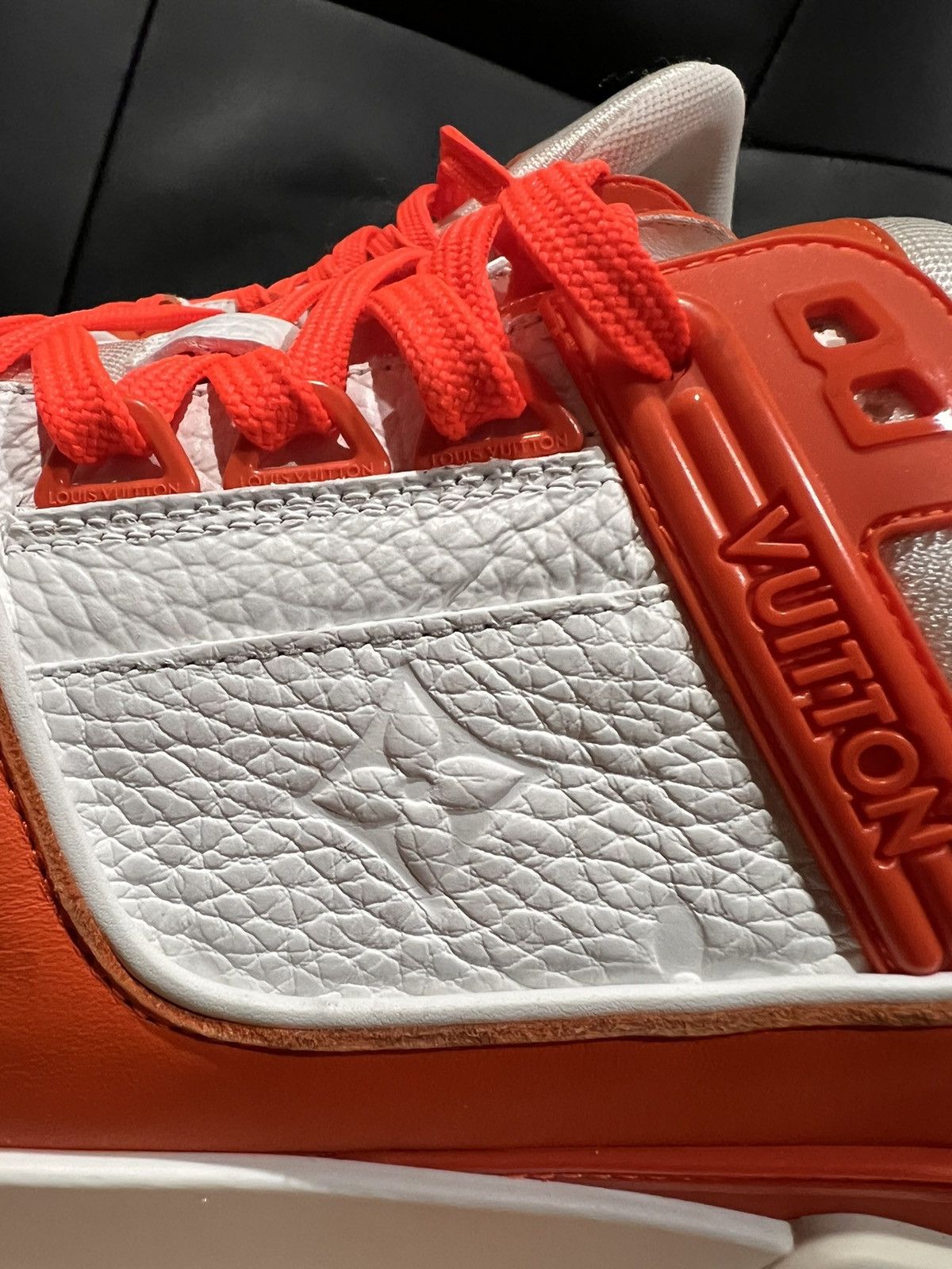 Louis Vuitton Louis Vuitton LV trainers orange ss20 - Size 7 (LV) Size US 7 / EU 40 - 8 Thumbnail
