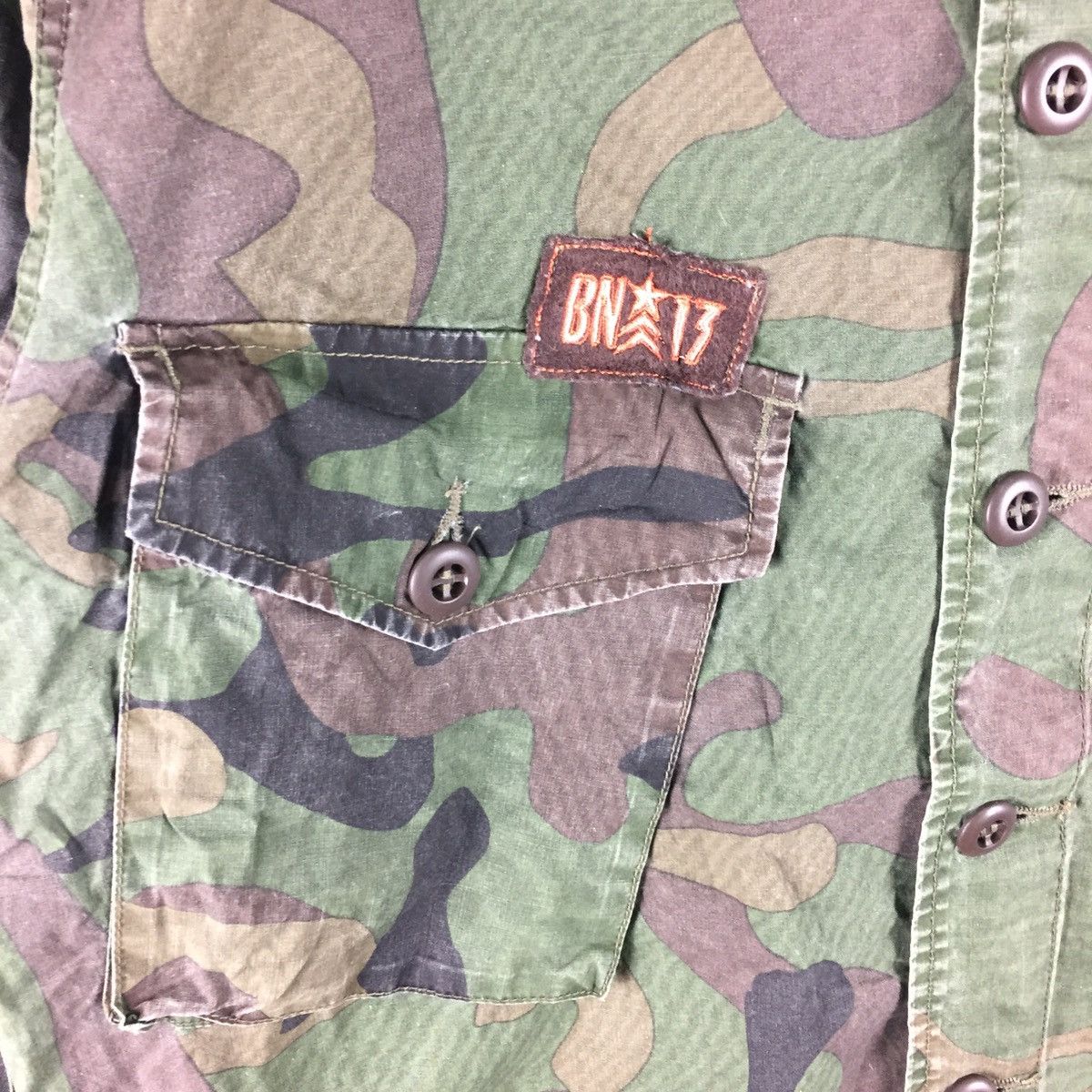 Japanese Brand × Vintage Back Number Camouflage Buttons Up Military Style Size US M / EU 48-50 / 2 - 6 Thumbnail