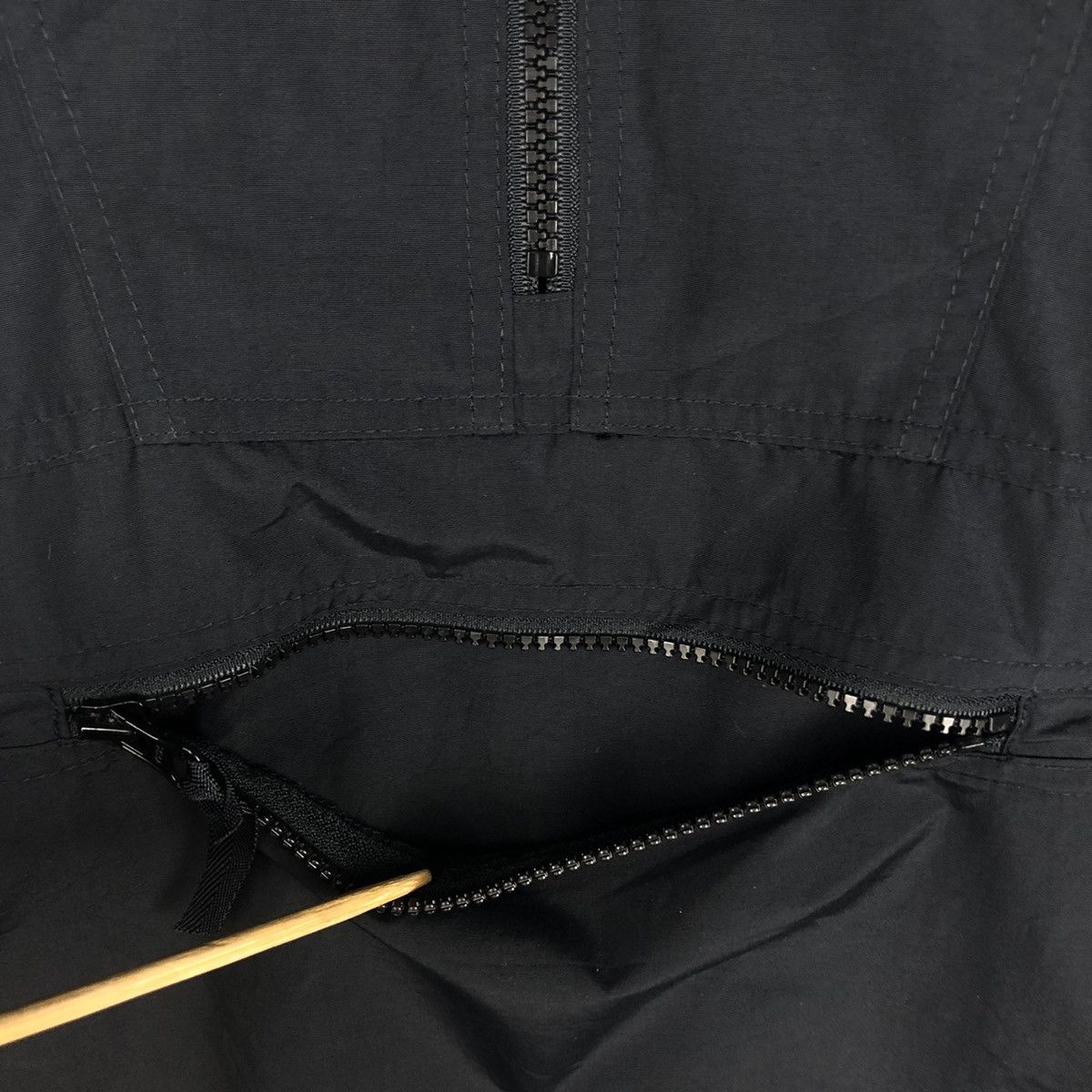 Woolrich Woolen Mills Woolrich Ruged Outdoorwear Half Zip Windbreaker Size US L / EU 52-54 / 3 - 4 Thumbnail