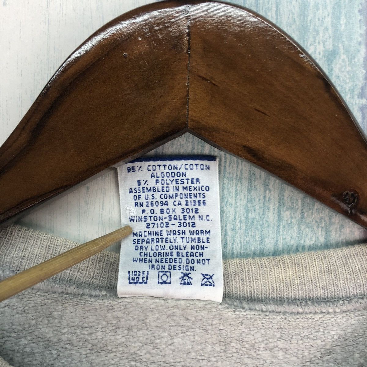 Vintage Champion Small Logo Sweatshirt