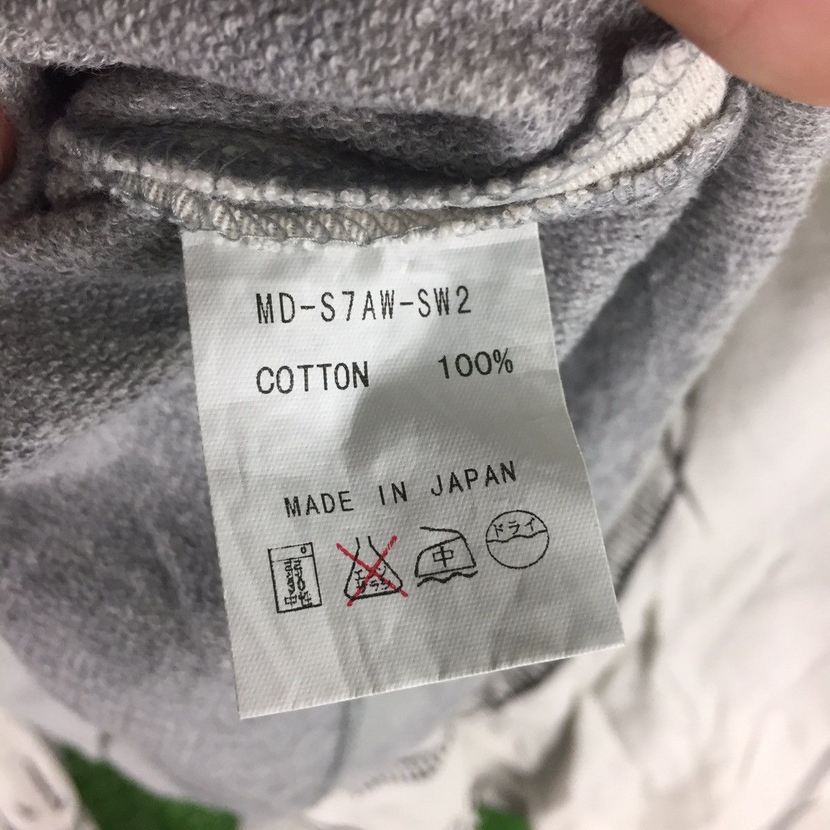 Japanese Brand Vintage Mint Design Diamond Sweatshirt Nice Design Size US S / EU 44-46 / 1 - 13 Thumbnail