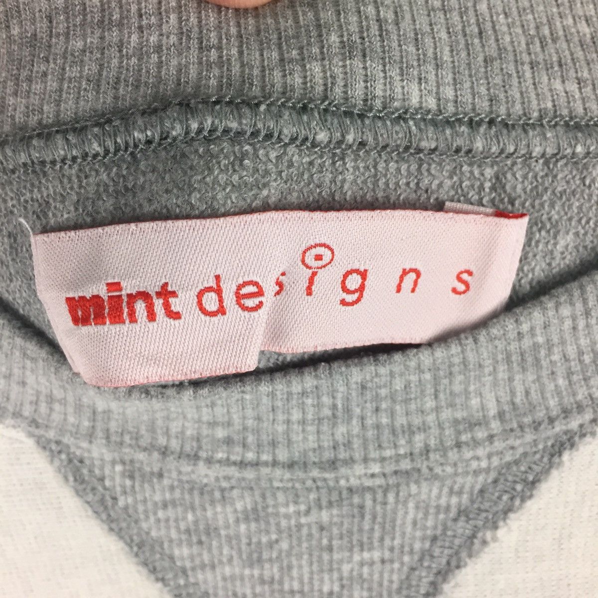 Japanese Brand Vintage Mint Design Diamond Sweatshirt Nice Design Size US S / EU 44-46 / 1 - 12 Thumbnail