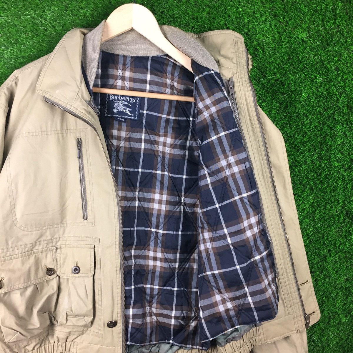Burberry Vintage Burberry Bomber Jacket Blue Nova Check Size US M / EU 48-50 / 2 - 1 Thumbnail