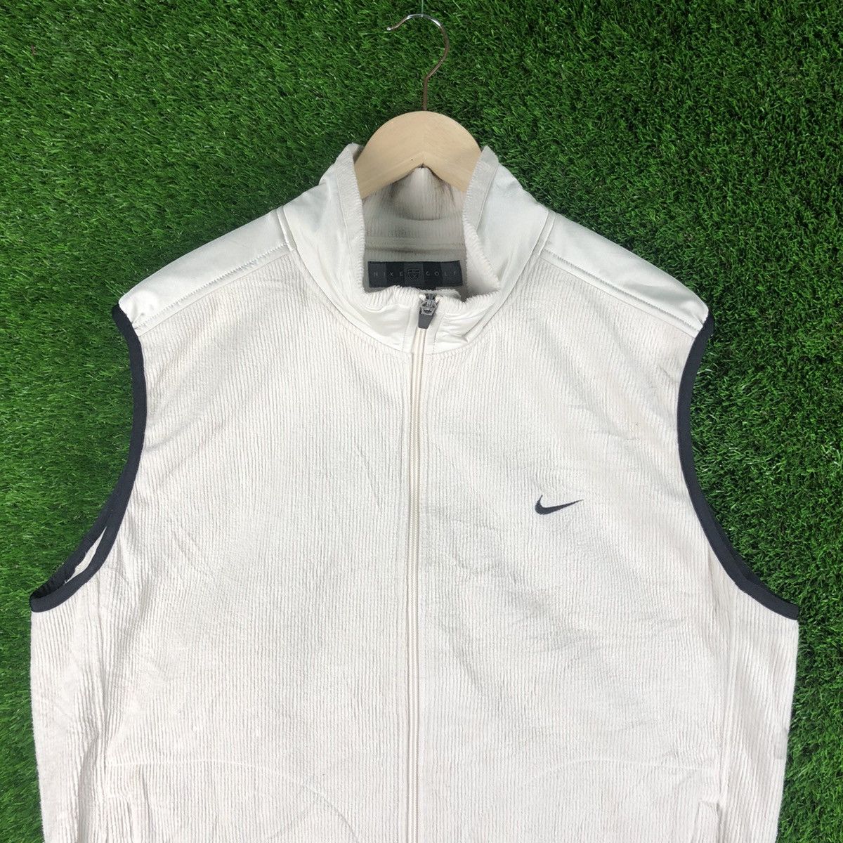 Nike Vintage Nike Golf Sleeveless Small Logo Embroidery Size US L / EU 52-54 / 3 - 3 Thumbnail