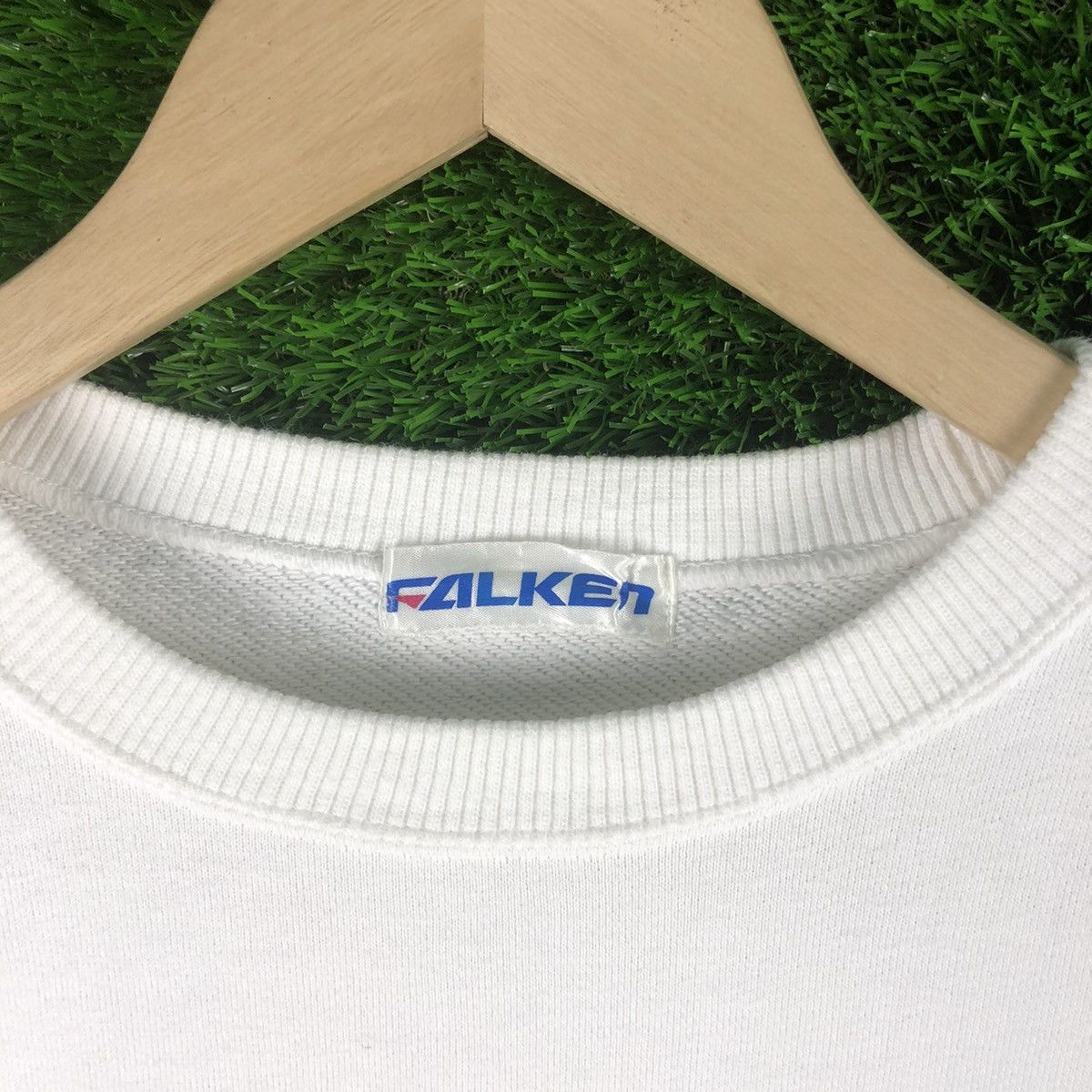 Vintage Vintage 90s Falken Sweatshirt Size US M / EU 48-50 / 2 - 7 Thumbnail