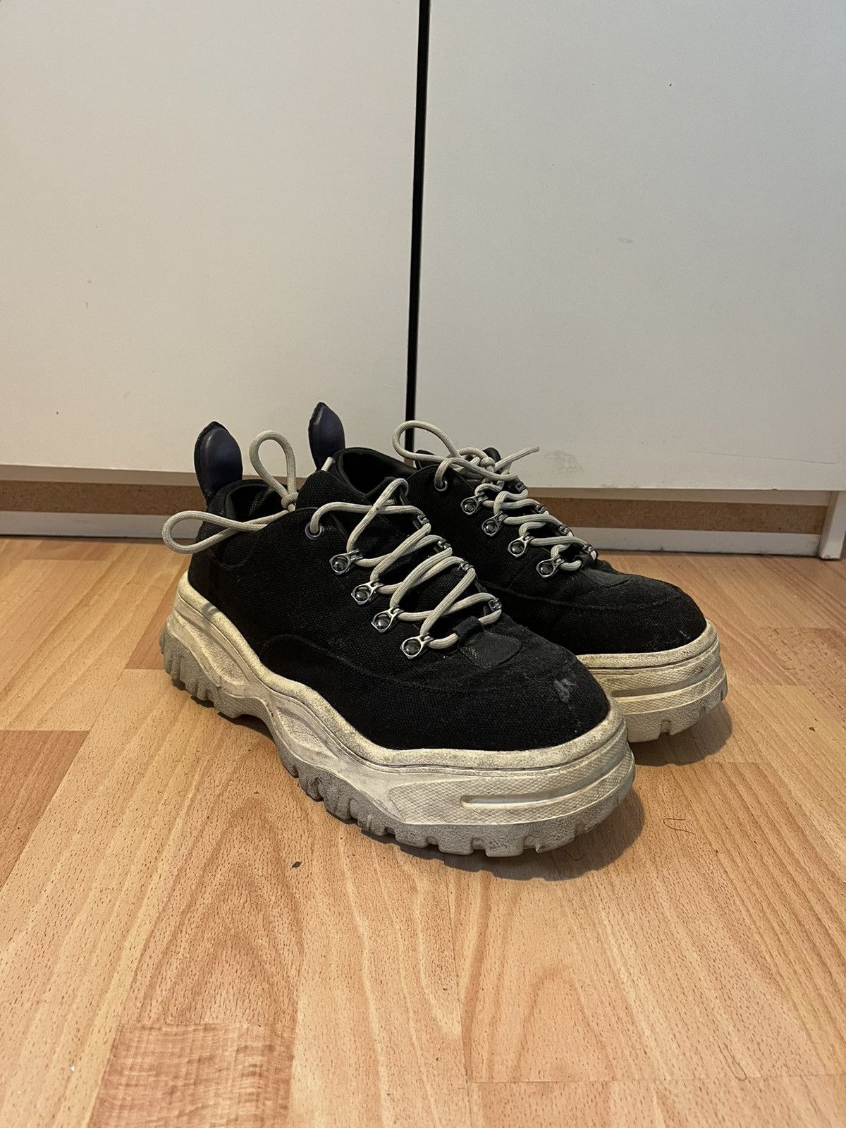 eytys angel canvas white