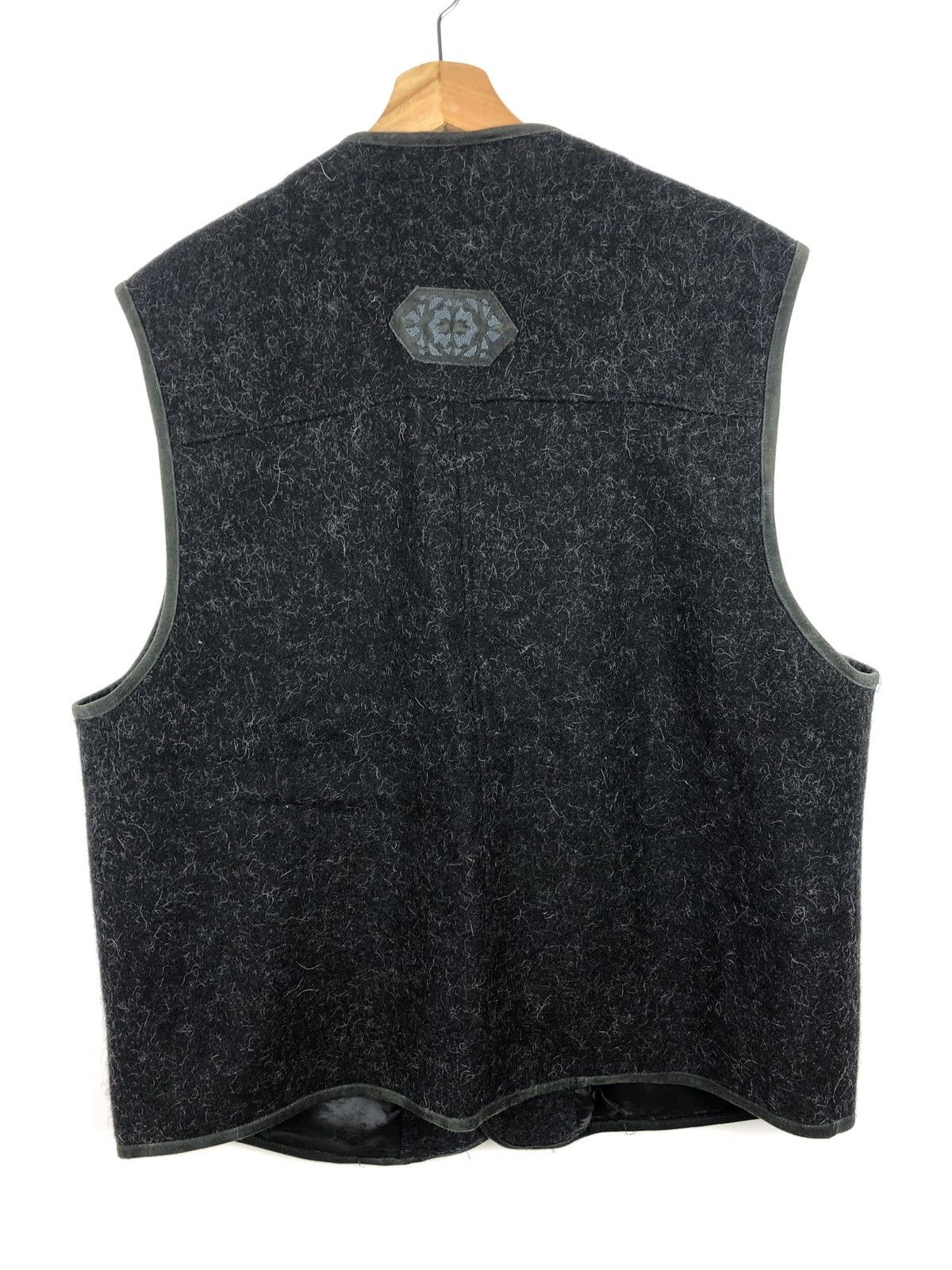 Folk × Vintage 1859 unisex vest Size US XL / EU 56 / 4 - 6 Thumbnail