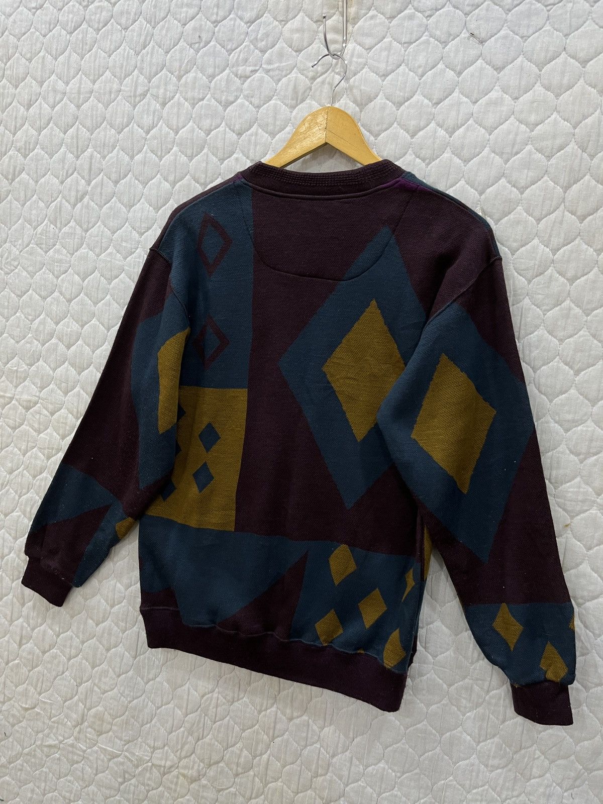 Japanese Brand × Vintage (Zz). VINTAGE DC WORLD SWEATSHIRT Size US M / EU 48-50 / 2 - 5 Thumbnail
