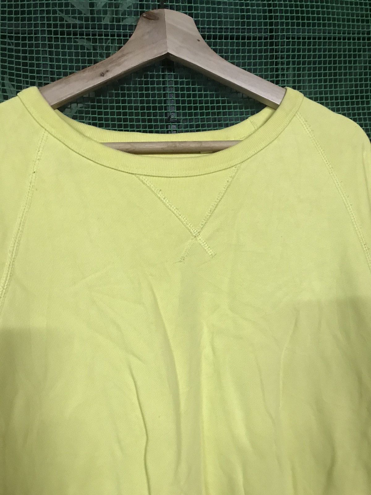 Uniqlo Uniqlo Sweatshirt Crewneck Pullover Size US XL / EU 56 / 4 - 3 Thumbnail