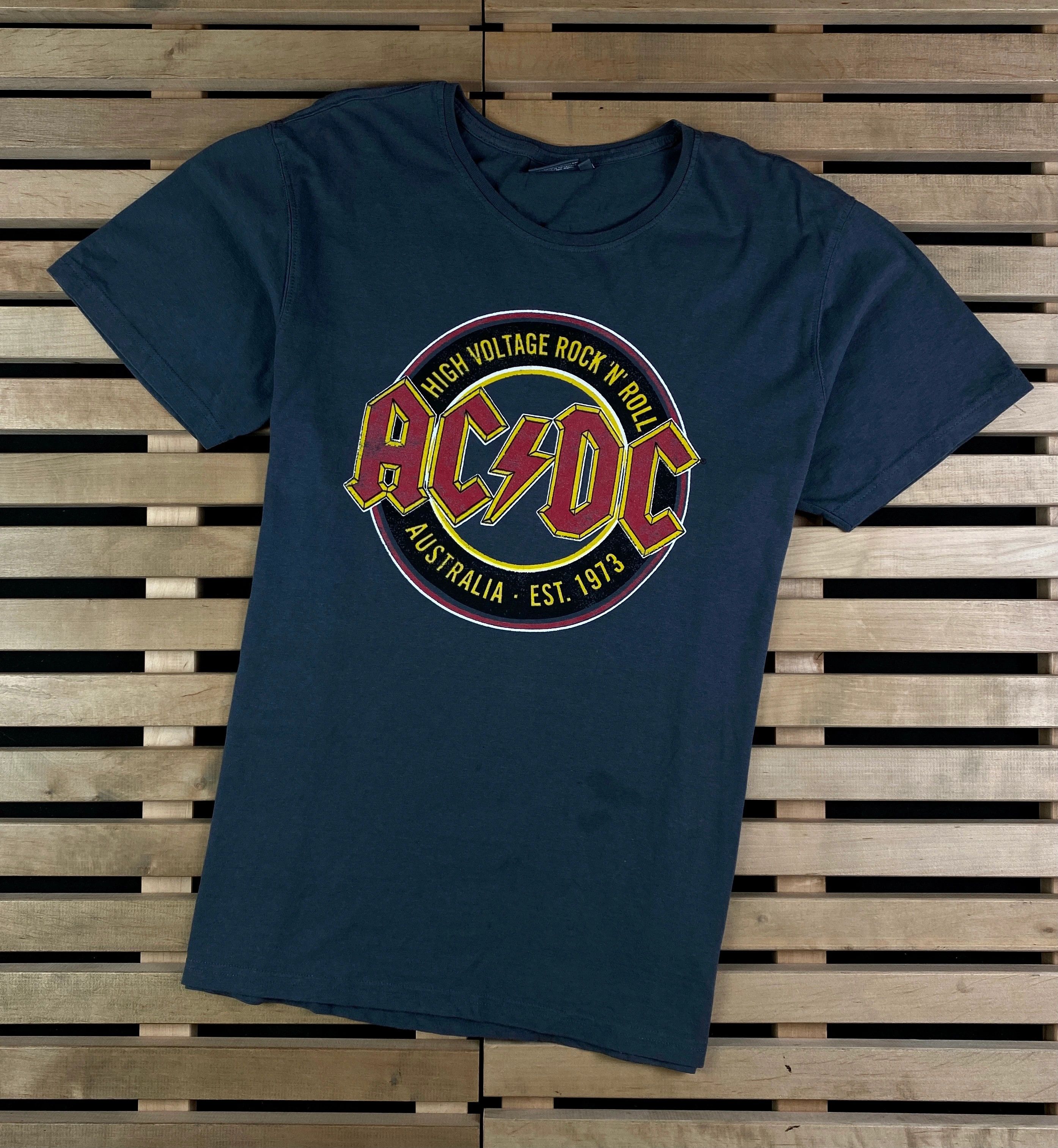 Band Tees × Vintage Mens Vintage AC/DC T Shirt Size M Size US M / EU 48-50 / 2 - 1 Thumbnail