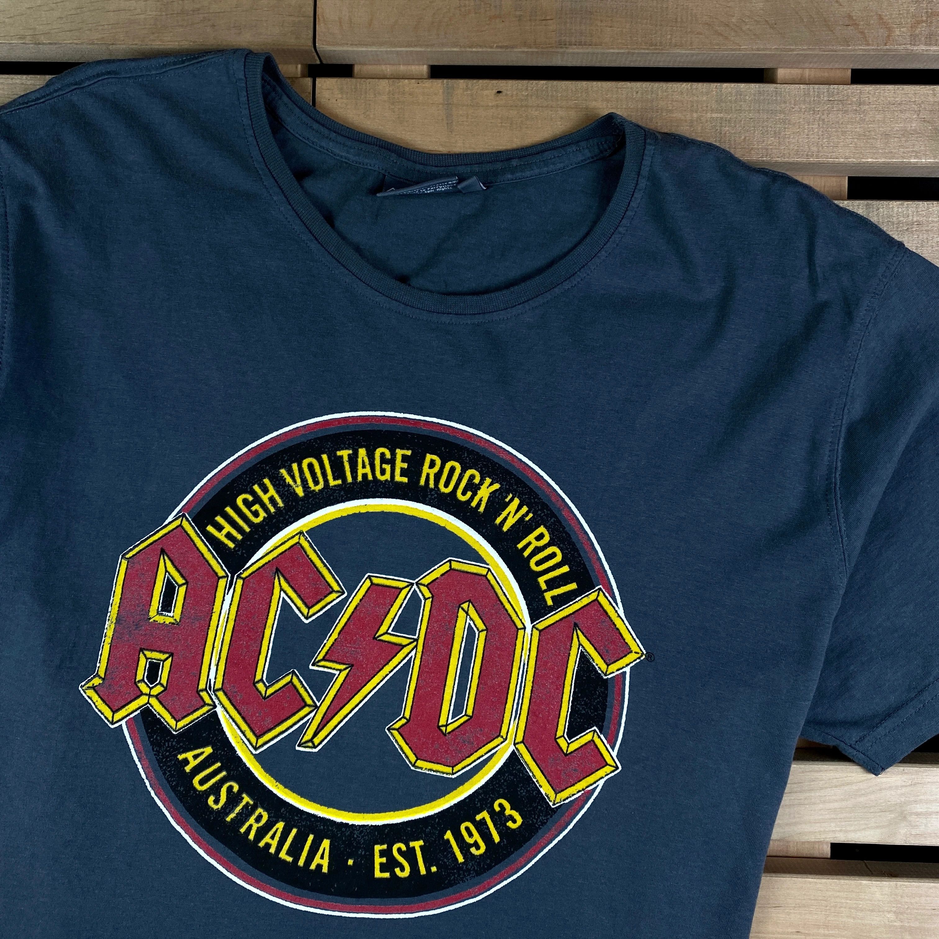 Band Tees × Vintage Mens Vintage AC/DC T Shirt Size M Size US M / EU 48-50 / 2 - 2 Thumbnail