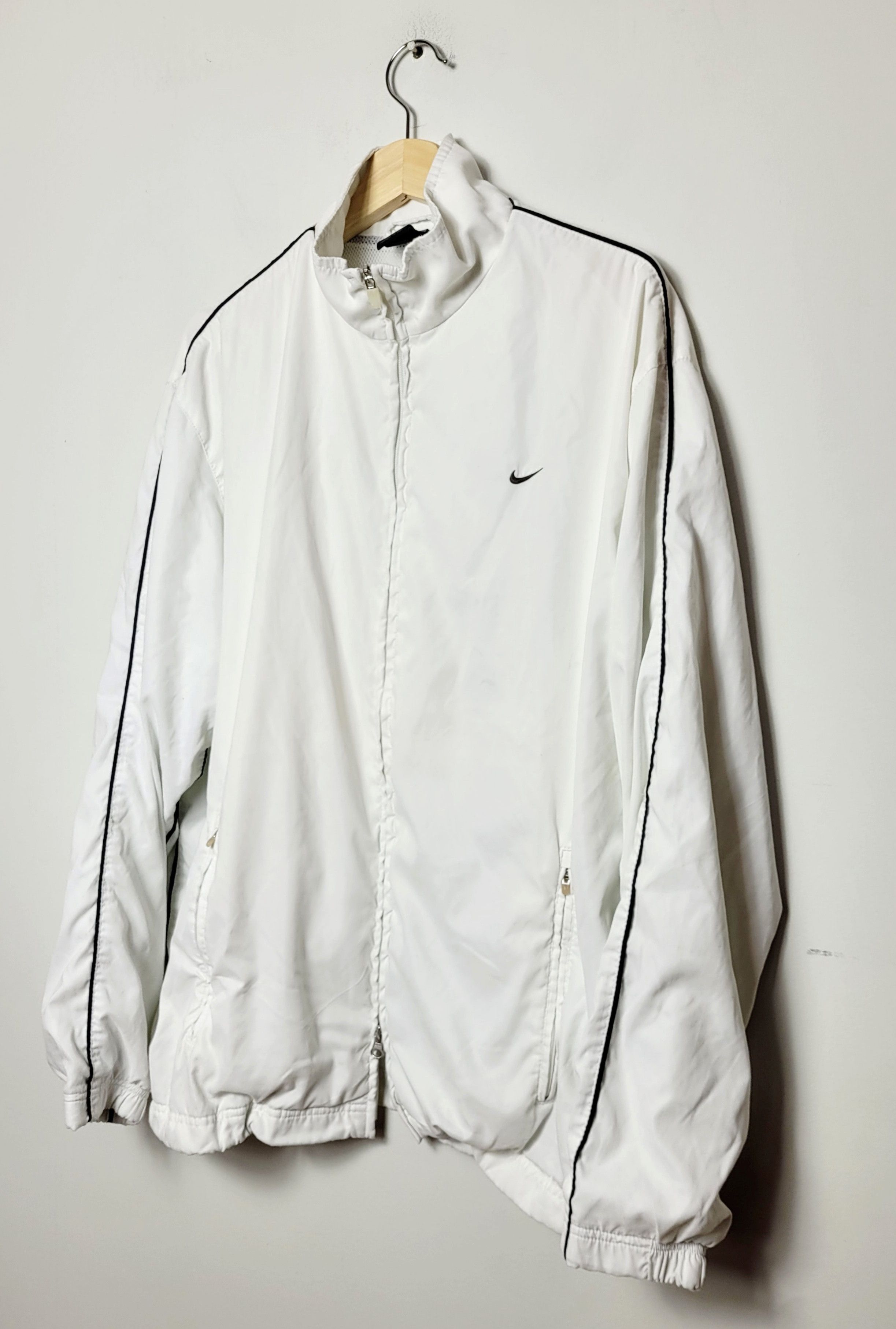 Nike × Nike ACG × Vintage Nike White Light Windbreaker Size US XL / EU 56 / 4 - 2 Thumbnail