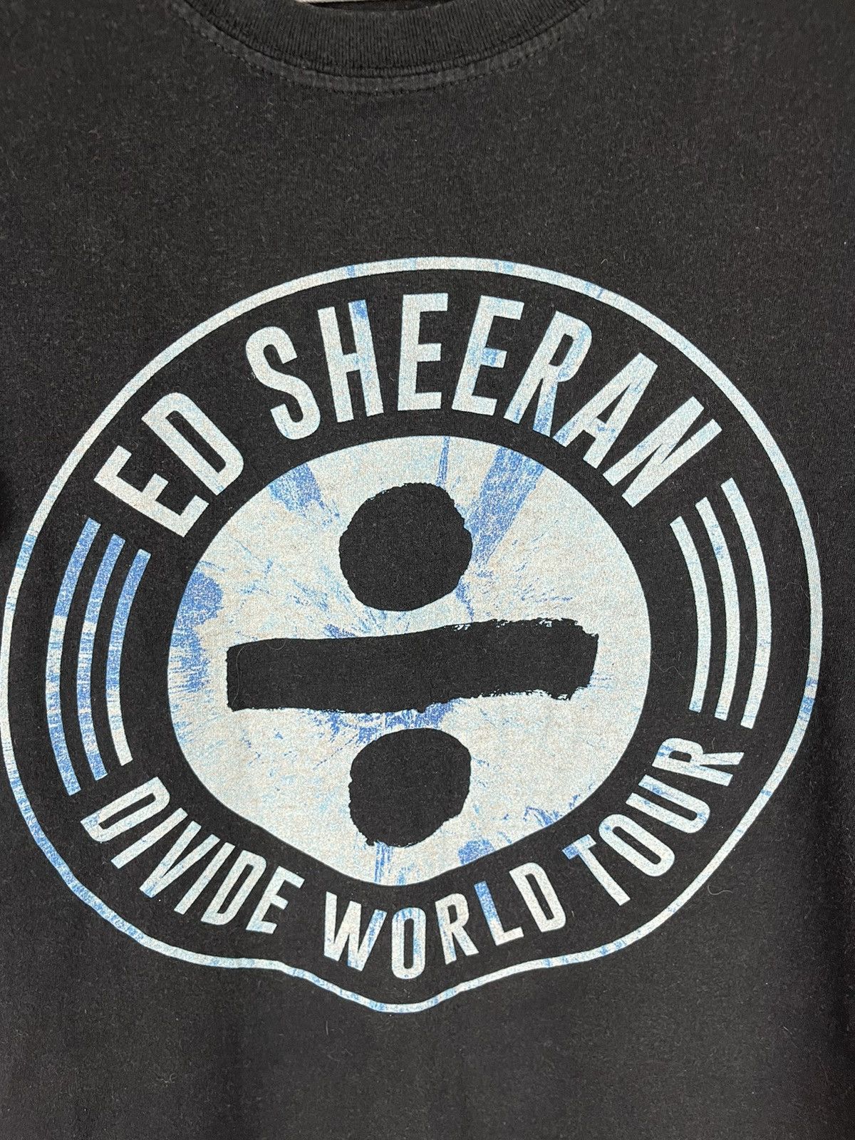Band Tees Gildan Ed Sheeran divided world tour band tee shirt Size US S / EU 44-46 / 1 - 5 Thumbnail
