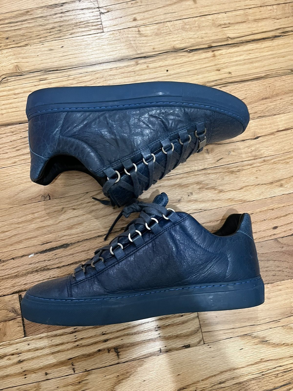 Navy blue balenciaga arena low clearance