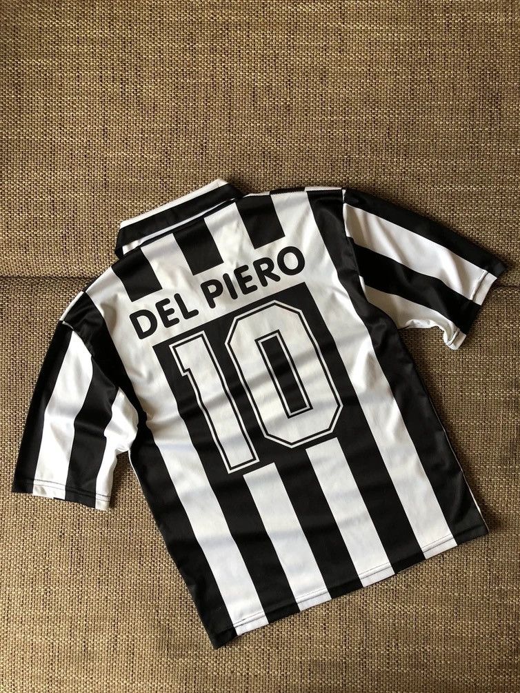 Vintage Vintage Juventus Del Piero Bootleg Jersey Size US S / EU 44-46 / 1 - 3 Thumbnail