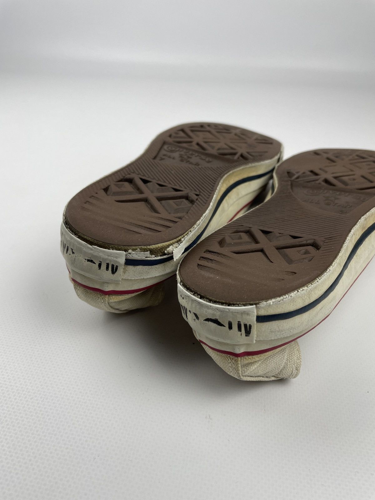 Vintage 80/90s Converse Made In USA Low Top Sneakers