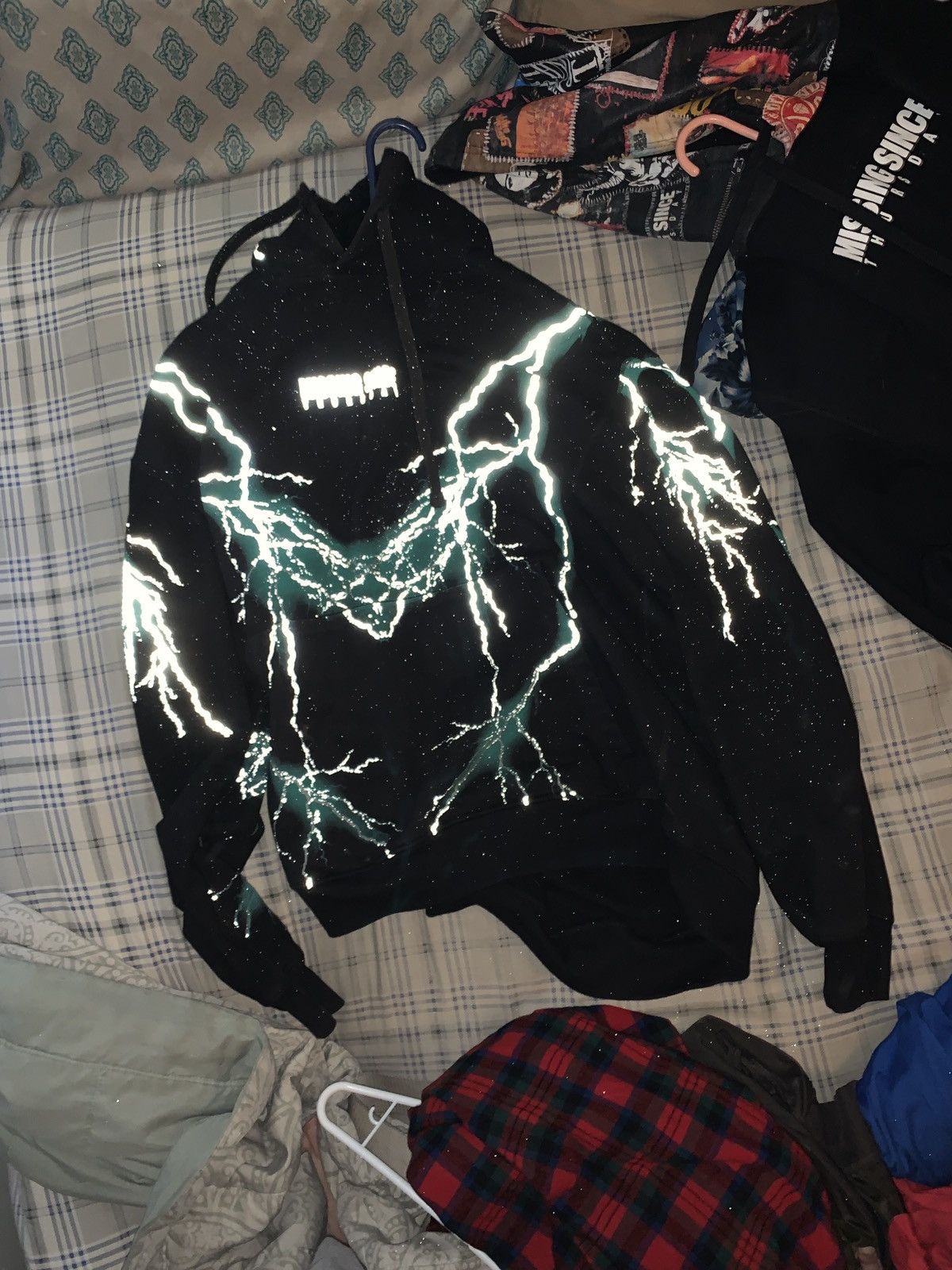 Mst discount lightning hoodie