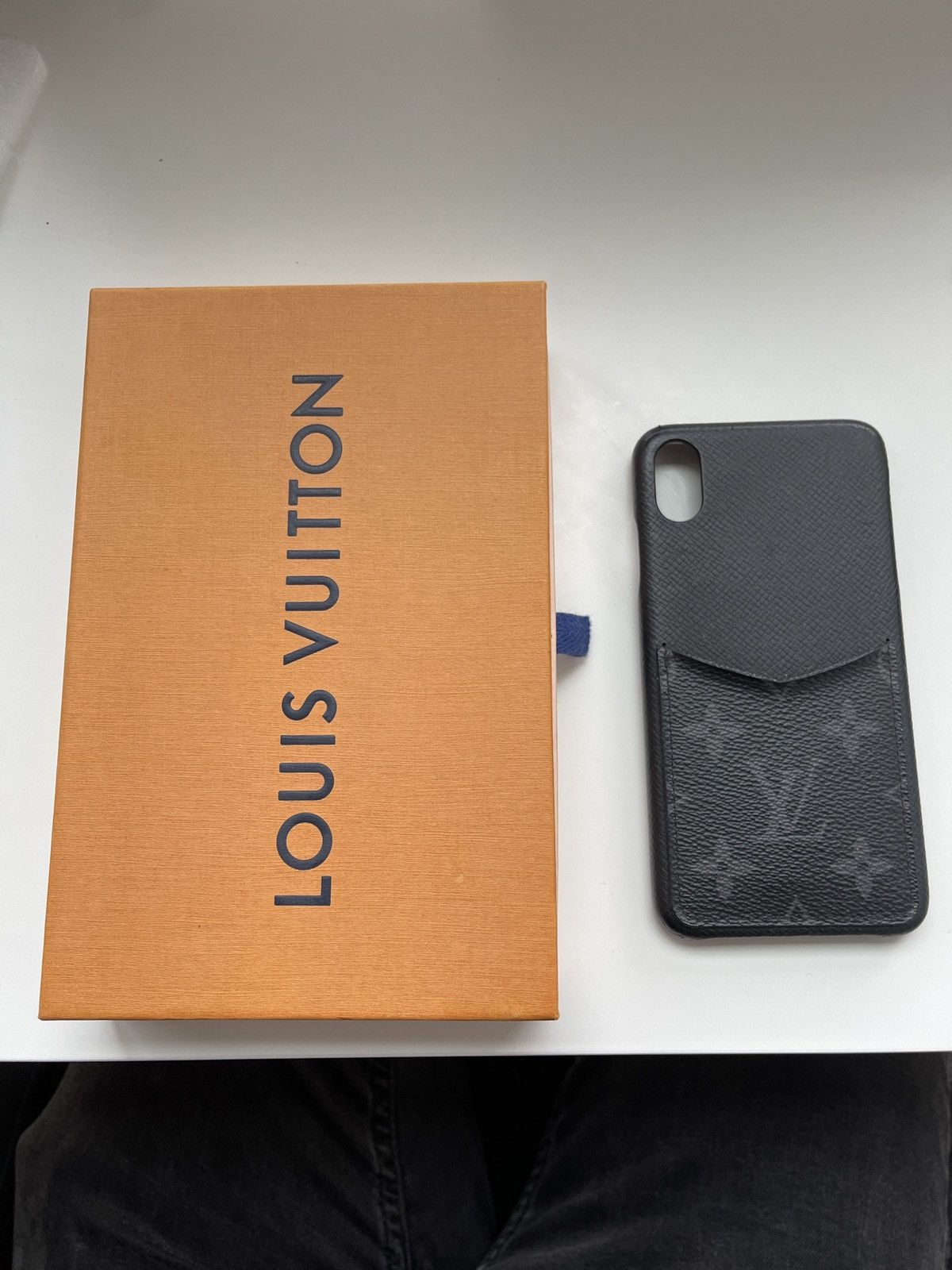 Louis Vuitton Louis Vuitton iPhone XS Max Case with Card Holder Size ONE SIZE - 6 Preview