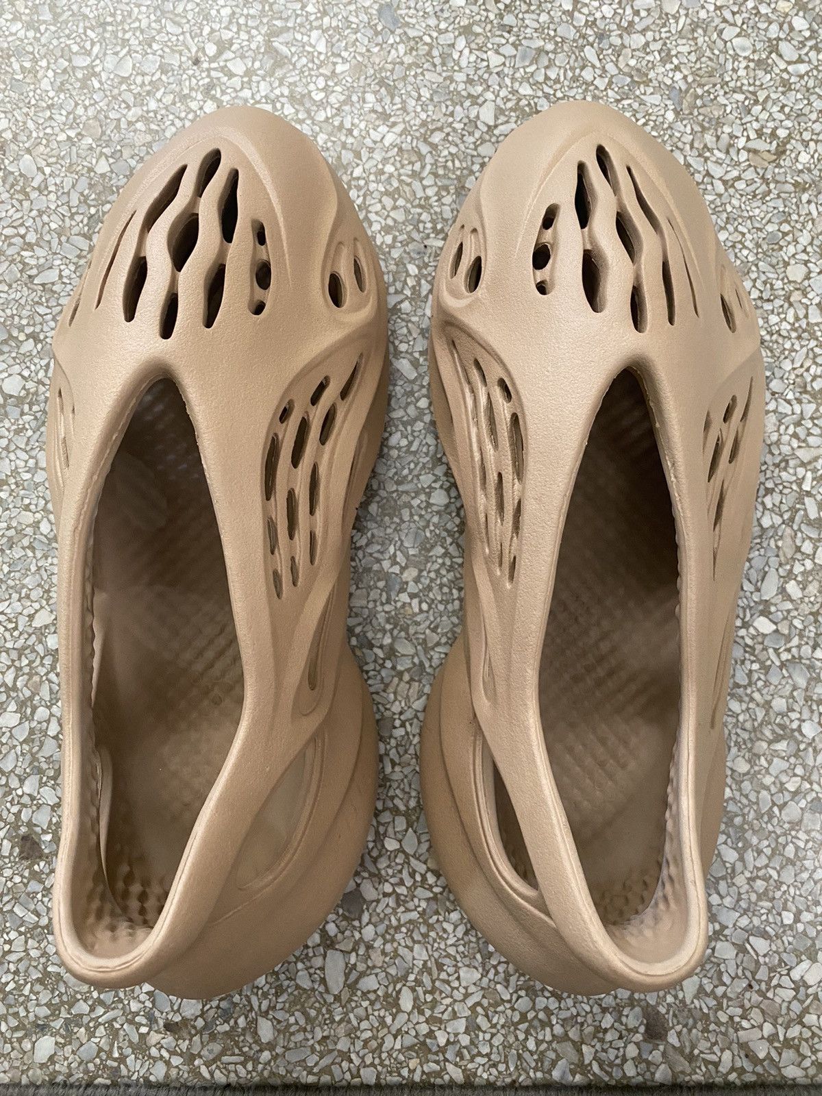Adidas × Kanye West adidas Yeezy Foam RNNR - Ochre Size US 10 / EU 43 - 2 Thumbnail
