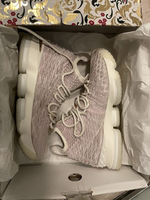 Lebron 15 hotsell kith rose gold