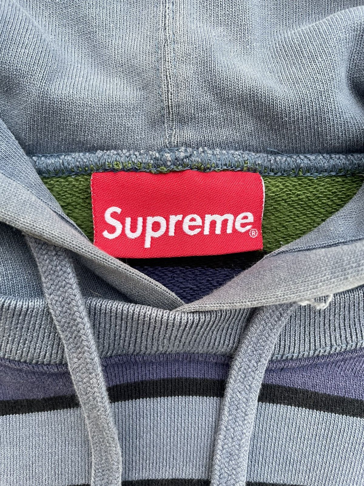 Supreme Supreme Striped Hoodie Size US M / EU 48-50 / 2 - 5 Thumbnail