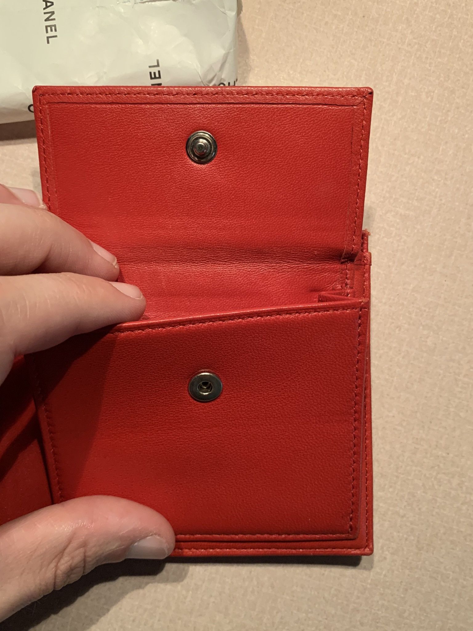 Chanel × Designer × Vintage *RARE* Vintage Chanel Bifold Wallet W/ Snap Pouch Size ONE SIZE - 6 Thumbnail