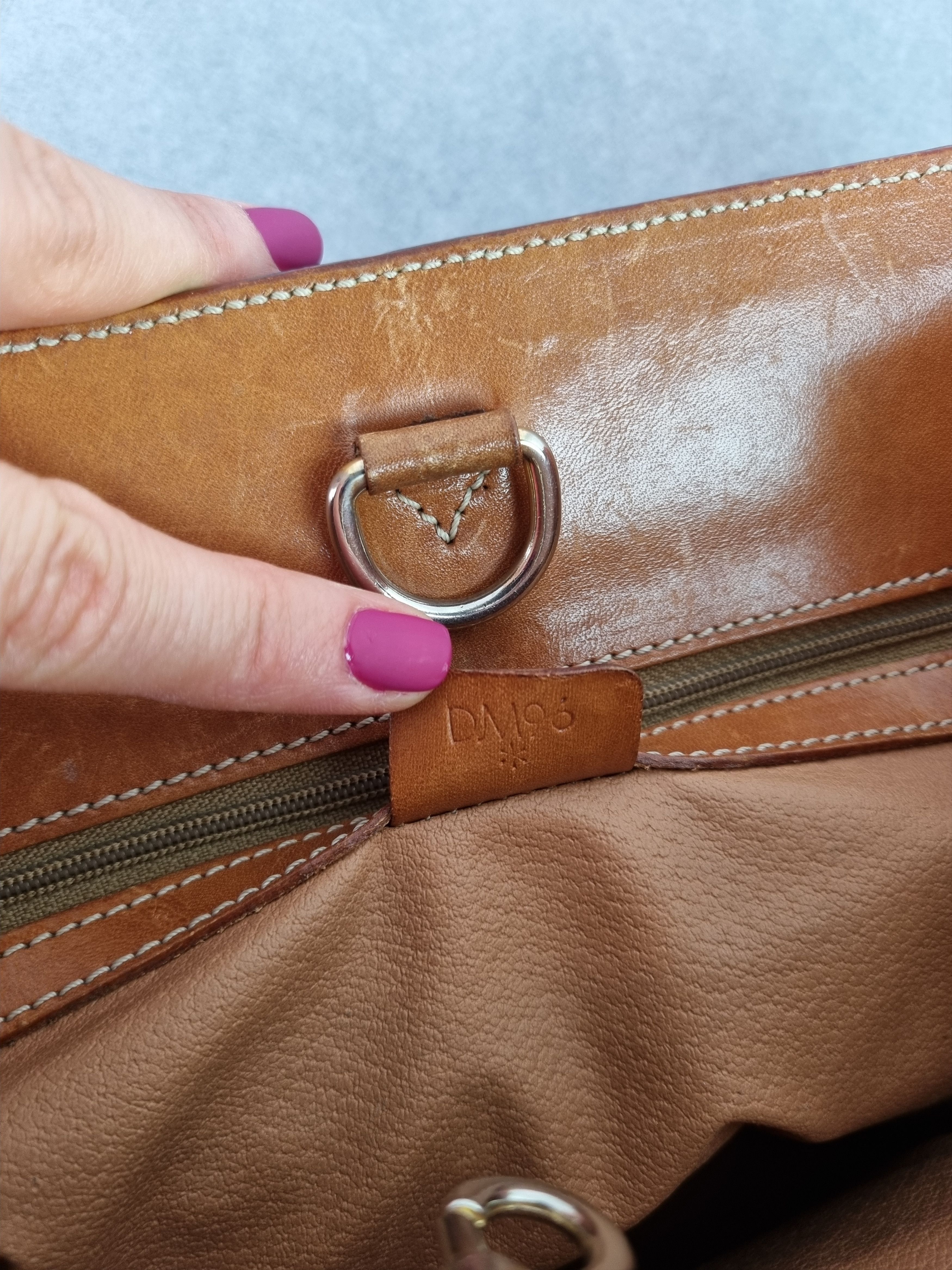 Celine × Leather Celine Leather Monogram Shoulder Bag Size ONE SIZE - 14 Thumbnail