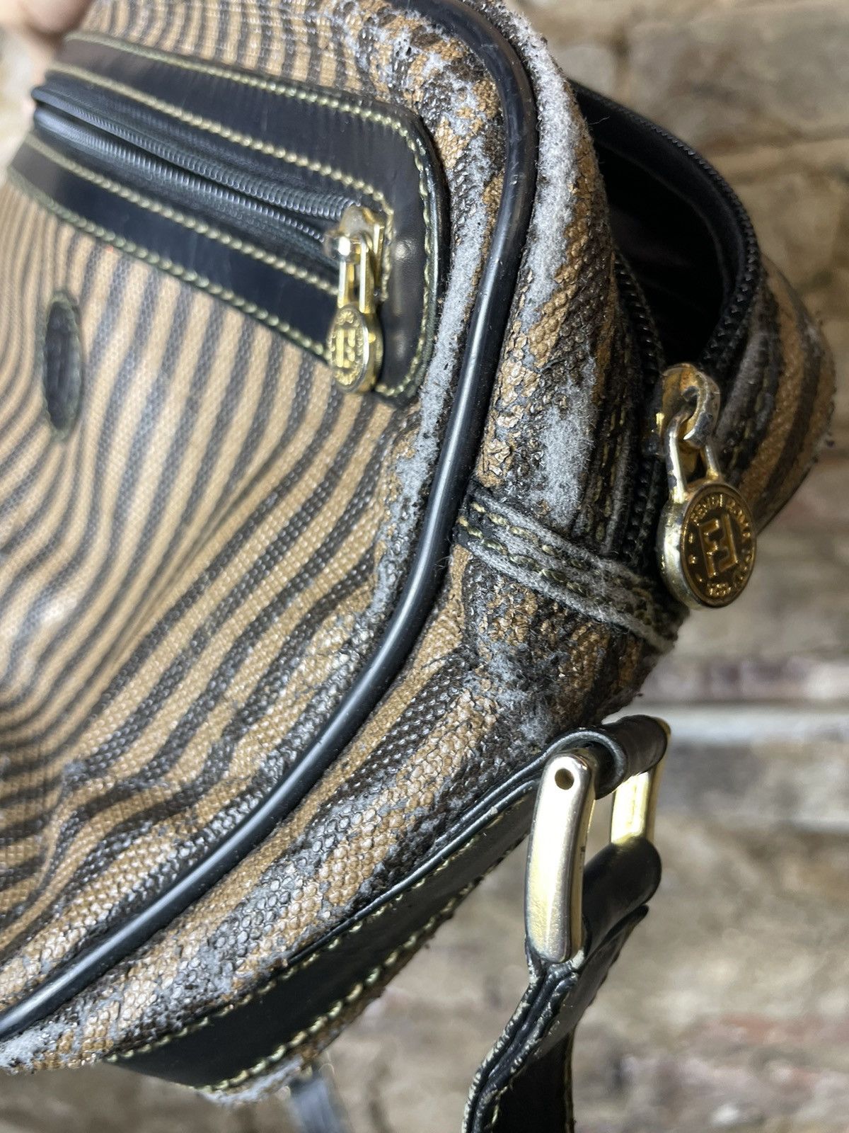 Fendi × Vintage Vintage Fendi Monogram Shoulder bag Size ONE SIZE - 12 Thumbnail