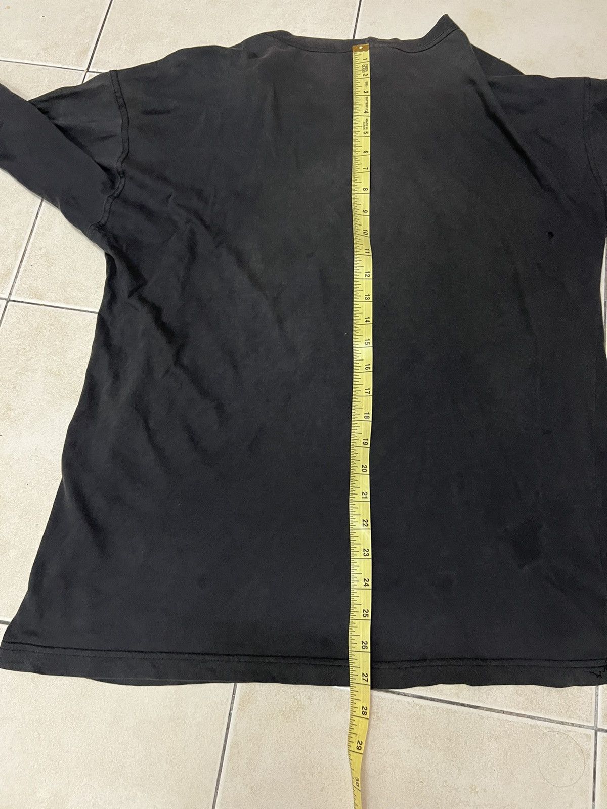 Versace Jeans Couture × Vintage Vintage Versace Medusa Head Faded Black Nicely Trashed tee Size US M / EU 48-50 / 2 - 24 Thumbnail