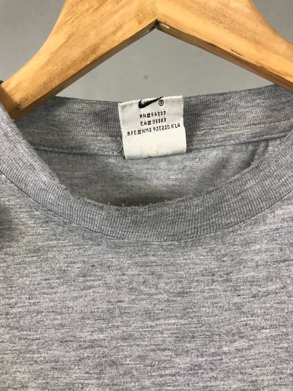 Nike × Vintage Nike swoosh streetwear vintage center logo tee Size US XL / EU 56 / 4 - 11 Thumbnail