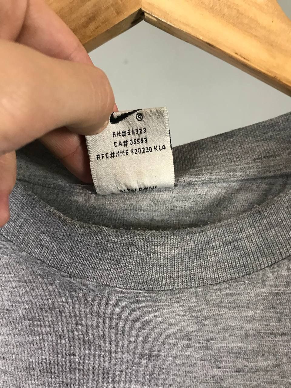 Nike × Vintage Nike swoosh streetwear vintage center logo tee Size US XL / EU 56 / 4 - 5 Thumbnail