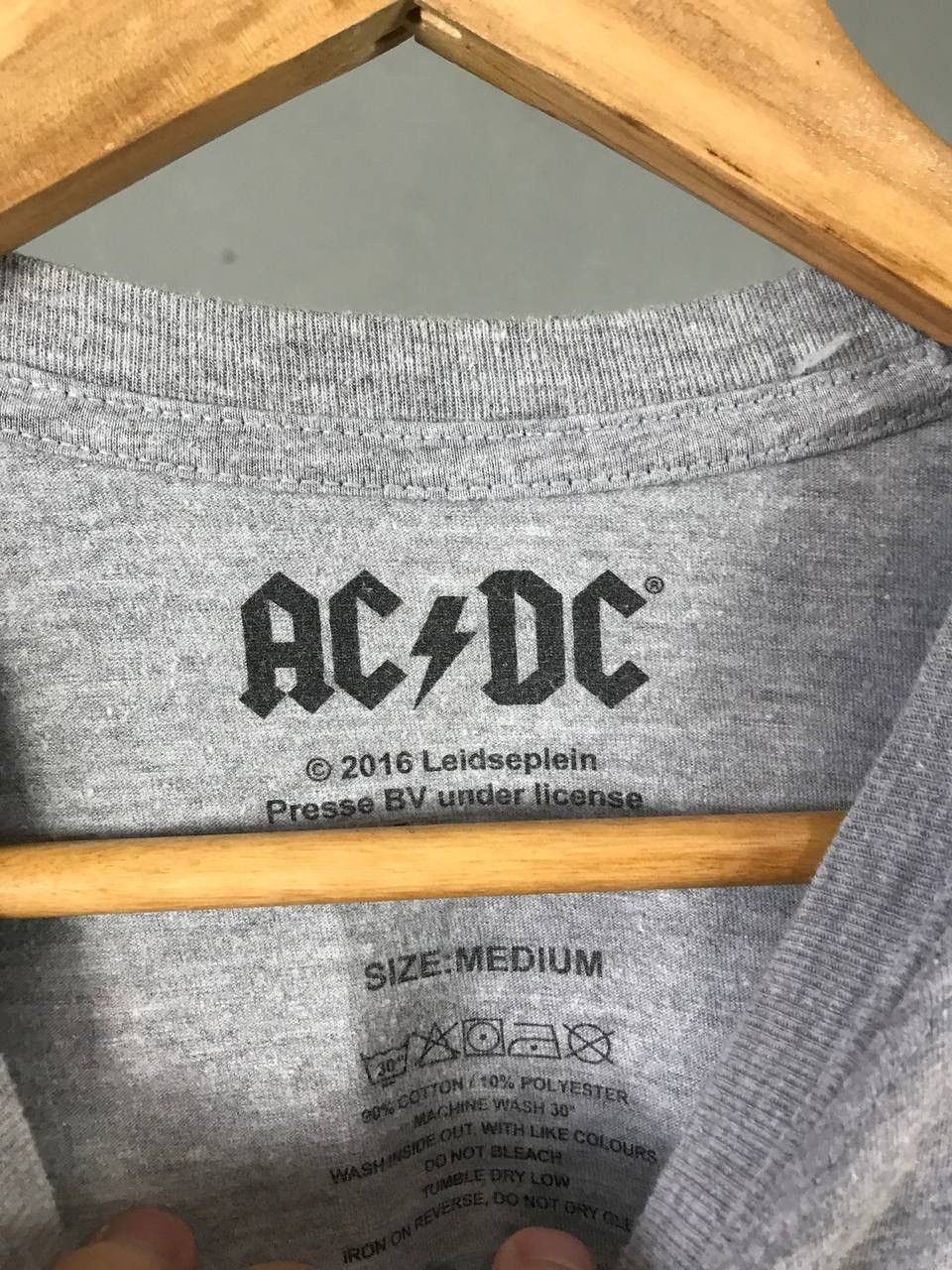 Band Tees AC/DC vintage rock band tee Size US M / EU 48-50 / 2 - 4 Thumbnail