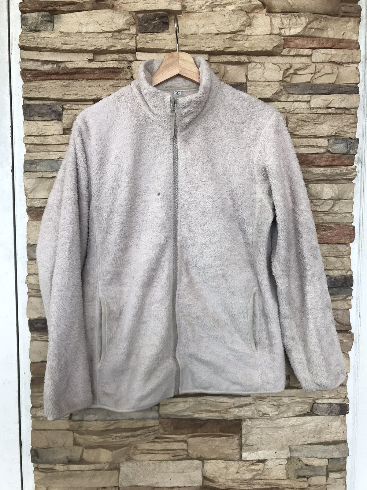 Uniqlo Uniqlo Fleece Zipper Jacket Size M / US 6-8 / IT 42-44 - 1 Thumbnail