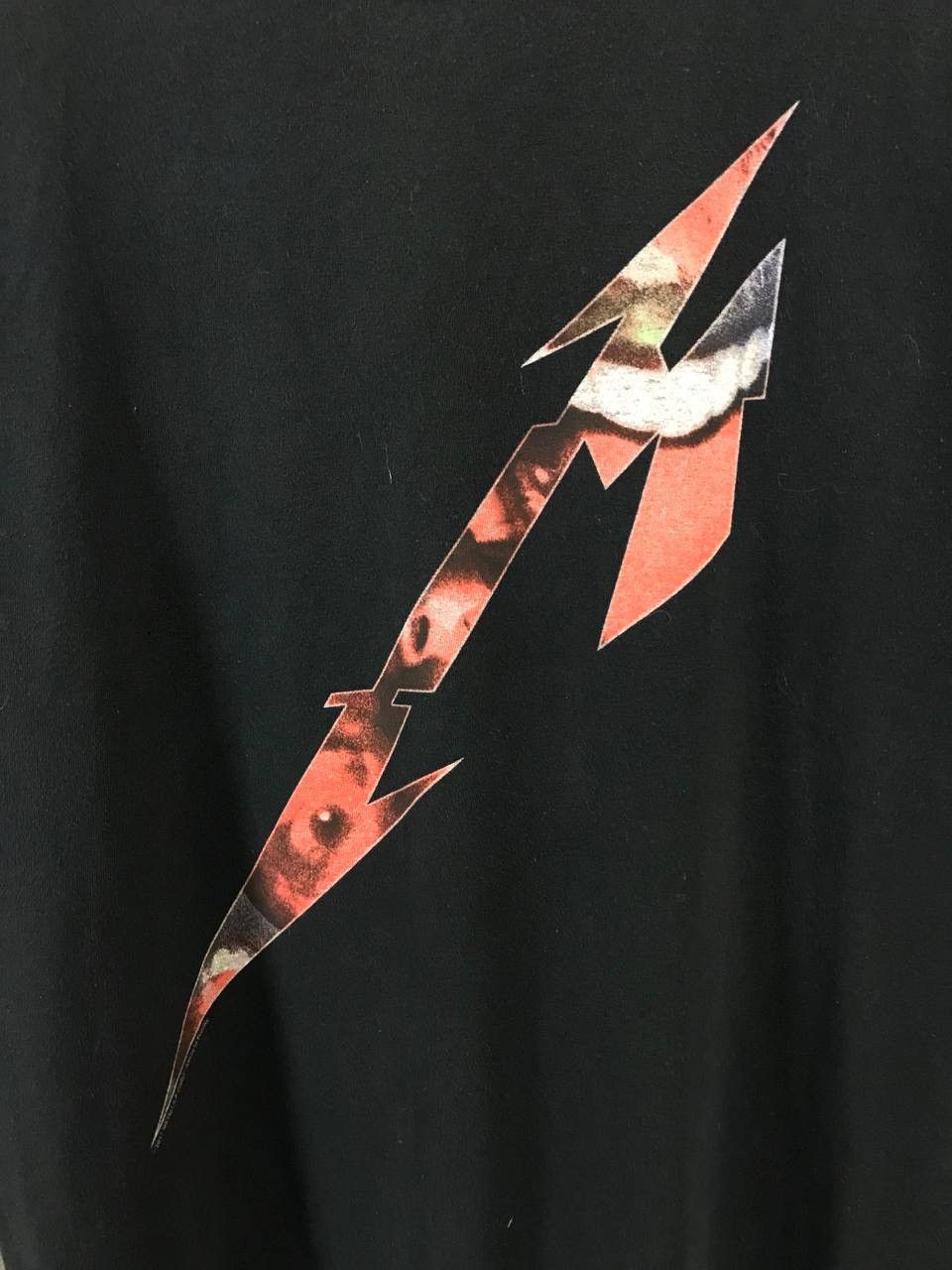 Band Tees Metallica vintage rock overprinted band tee Size US XL / EU 56 / 4 - 4 Thumbnail