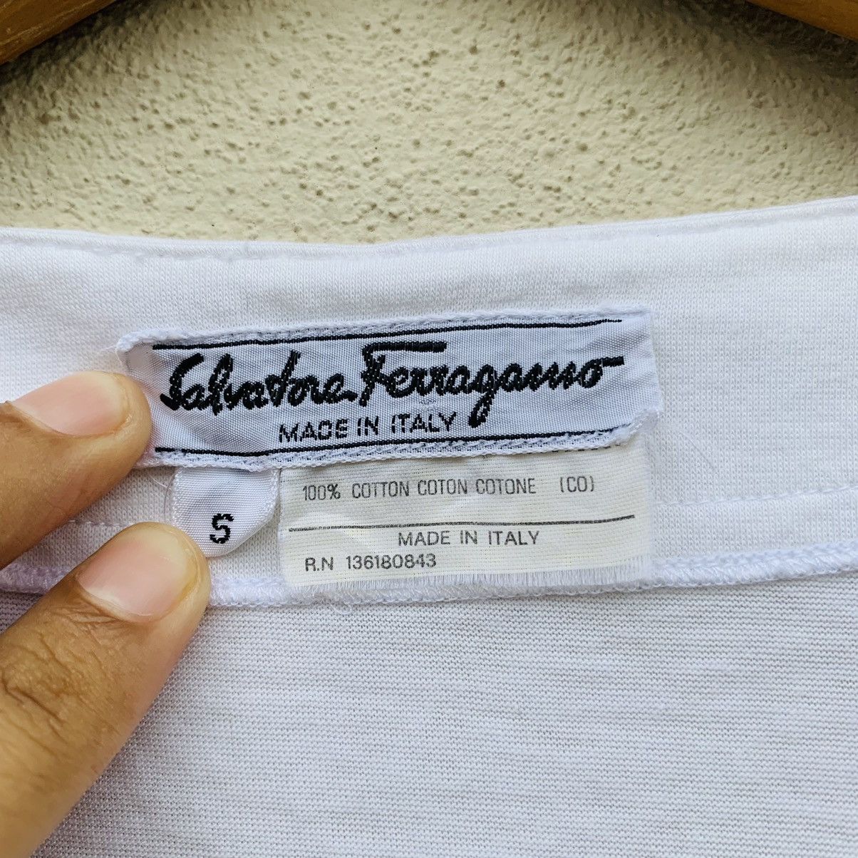 Salvatore Ferragamo × Vintage Vintage SALVATORE FERRAGAMO ITALY TIGER DESIGN T-shirt Size US S / EU 44-46 / 1 - 6 Thumbnail