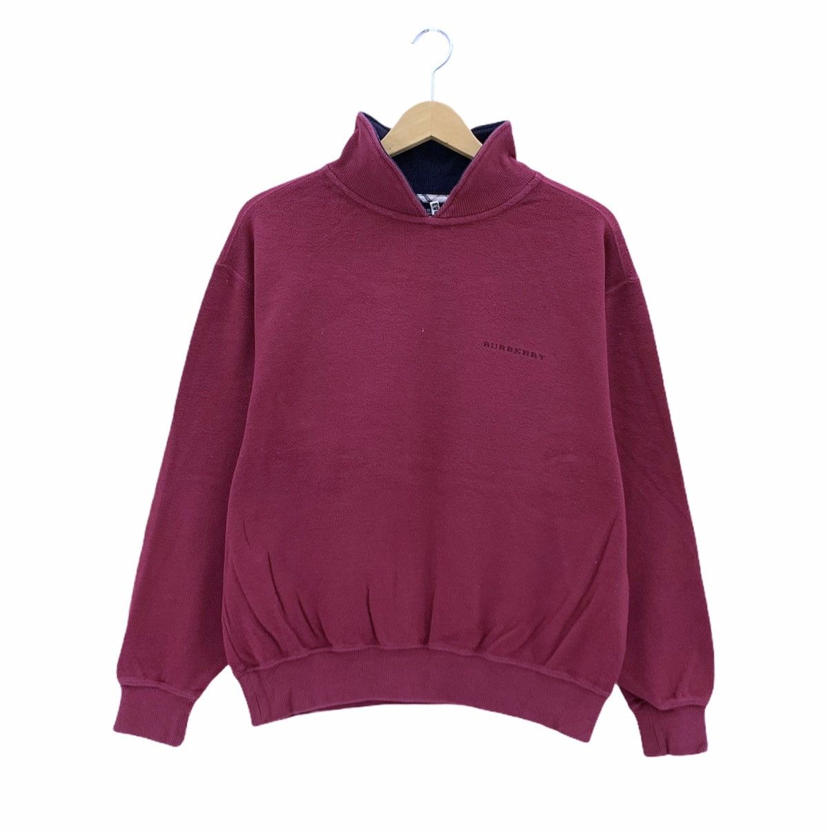 Nice! Burberry Golf Small Spell Out Turtleneck Sweatshirt