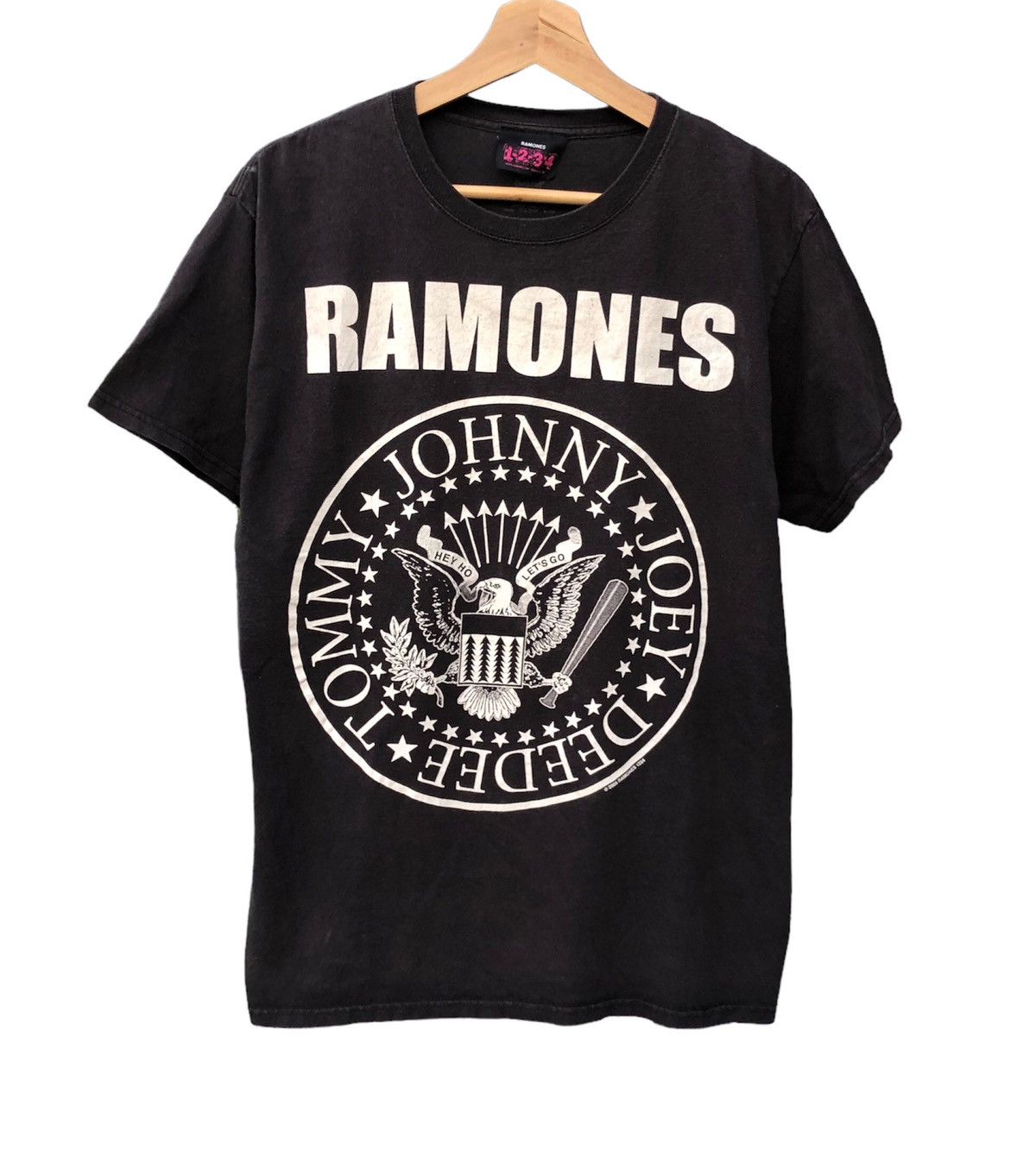 Band Tees vintage 2008 ramones band tees Size US M / EU 48-50 / 2 - 1 Thumbnail
