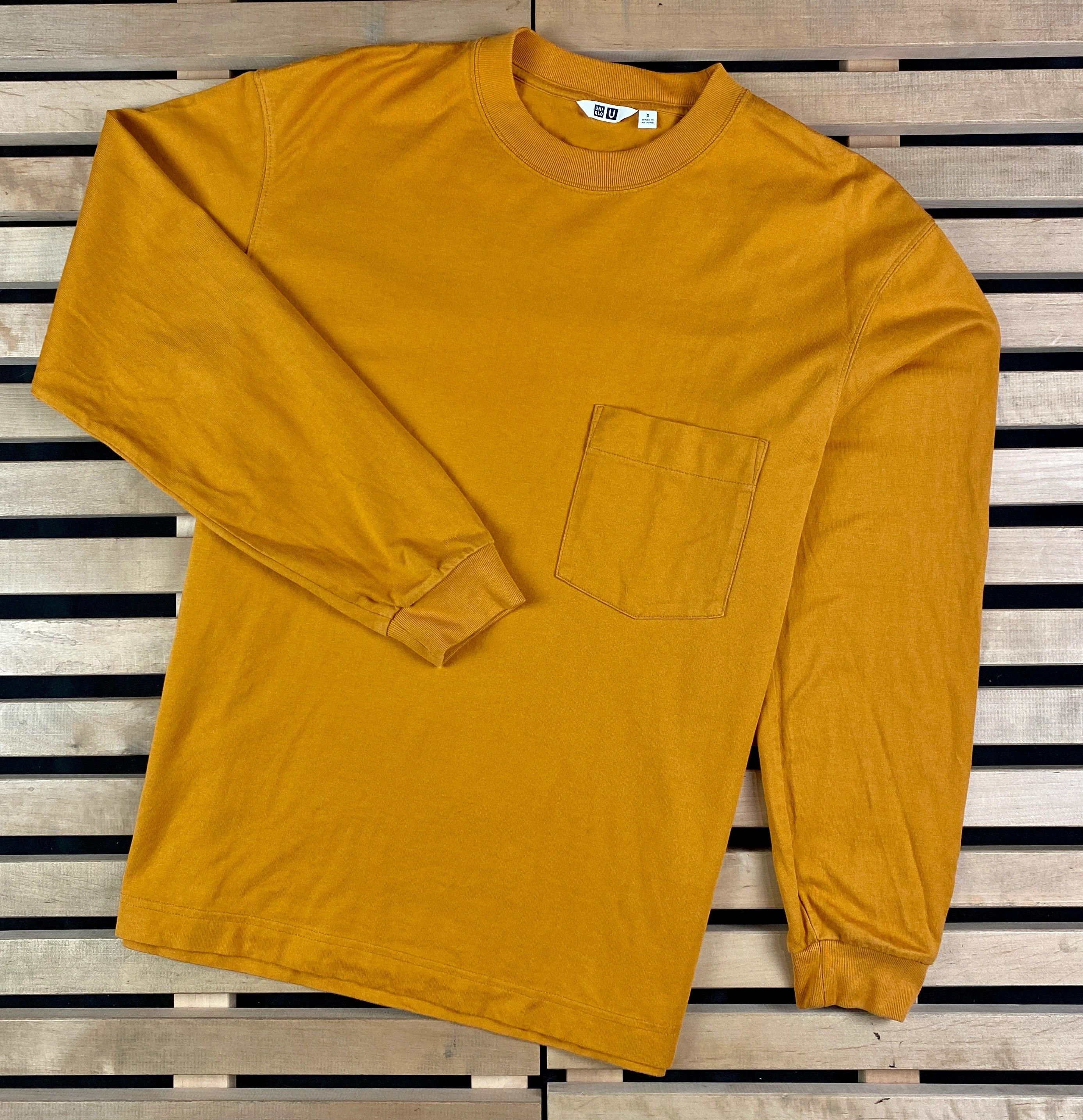 Japanese Brand × Uniqlo Mens Sweatshirt Uniqlo Size S Crew Neck Size US S / EU 44-46 / 1 - 1 Thumbnail