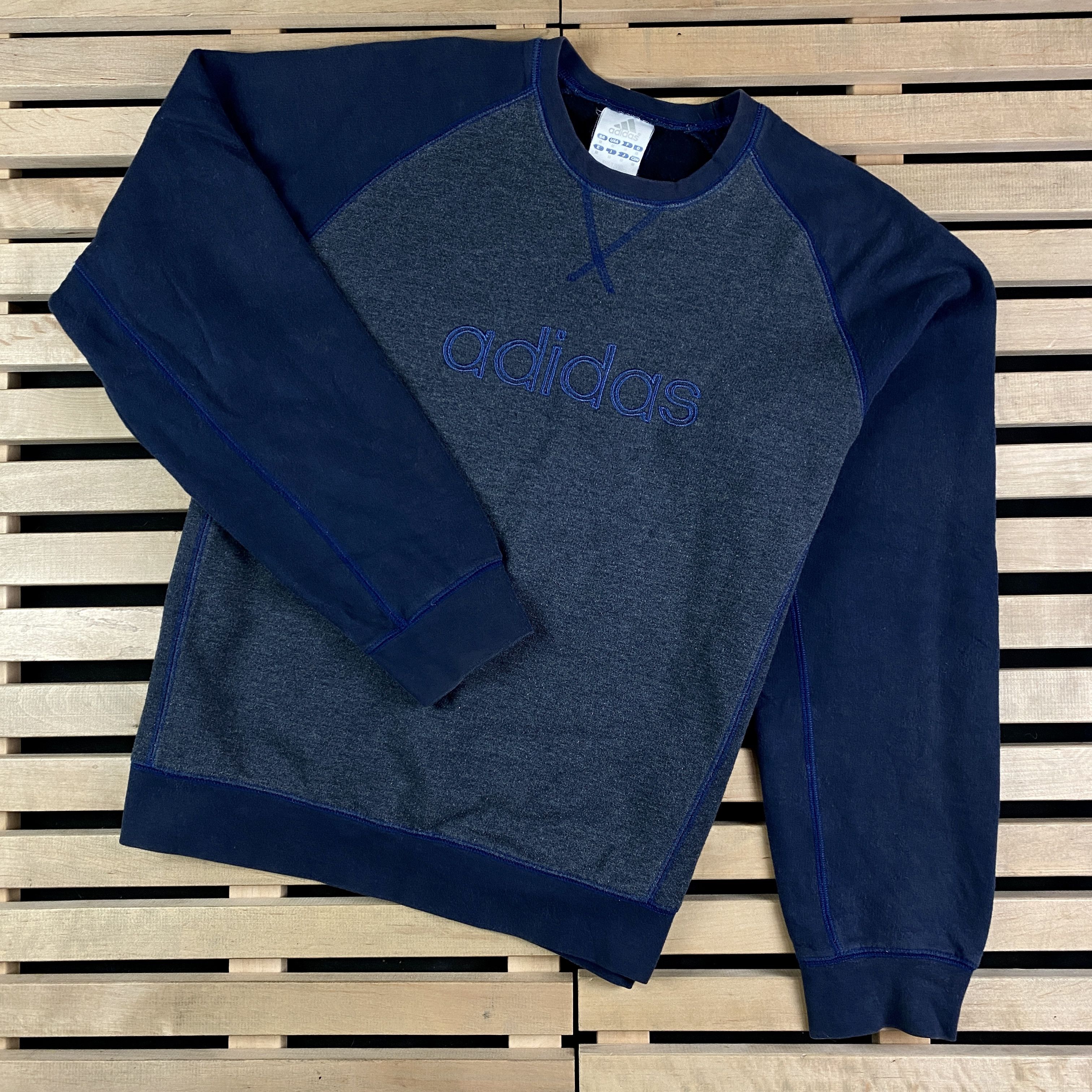 Adidas × Vintage Men’s Sweatshirt Long Sleeve Adidas Vintage Big Logo Size M Size US M / EU 48-50 / 2 - 1 Thumbnail