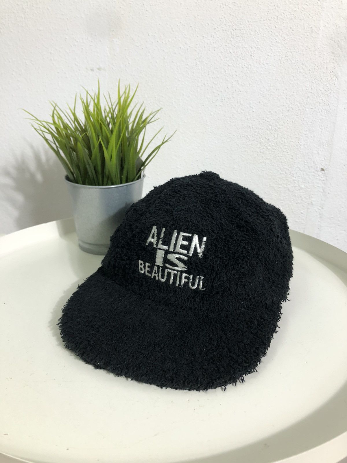 Vintage 90s Mohair Beschwa Alien Is Beautiful Cap